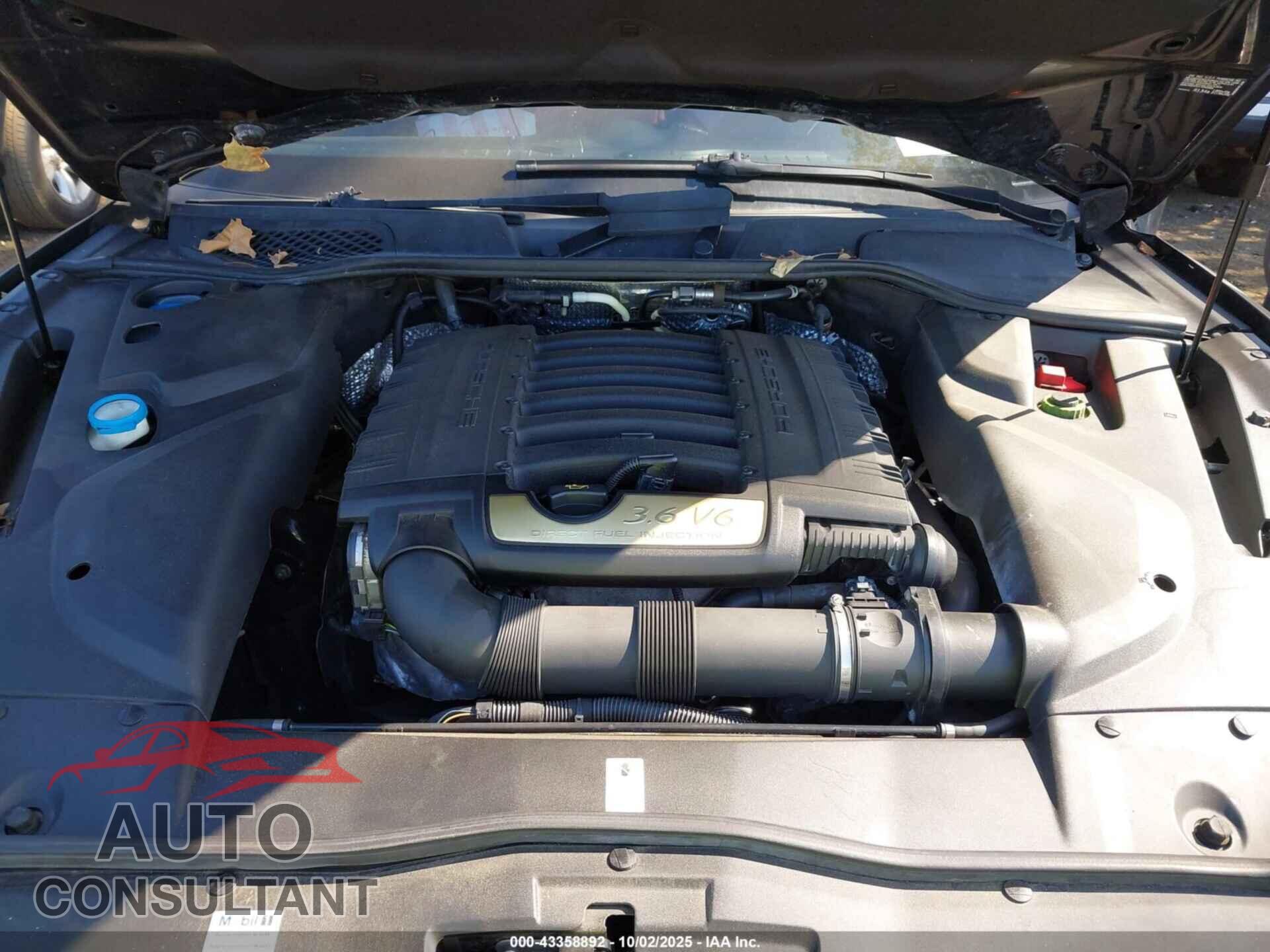 PORSCHE CAYENNE 2018 - WP1AA2A29JKA00547