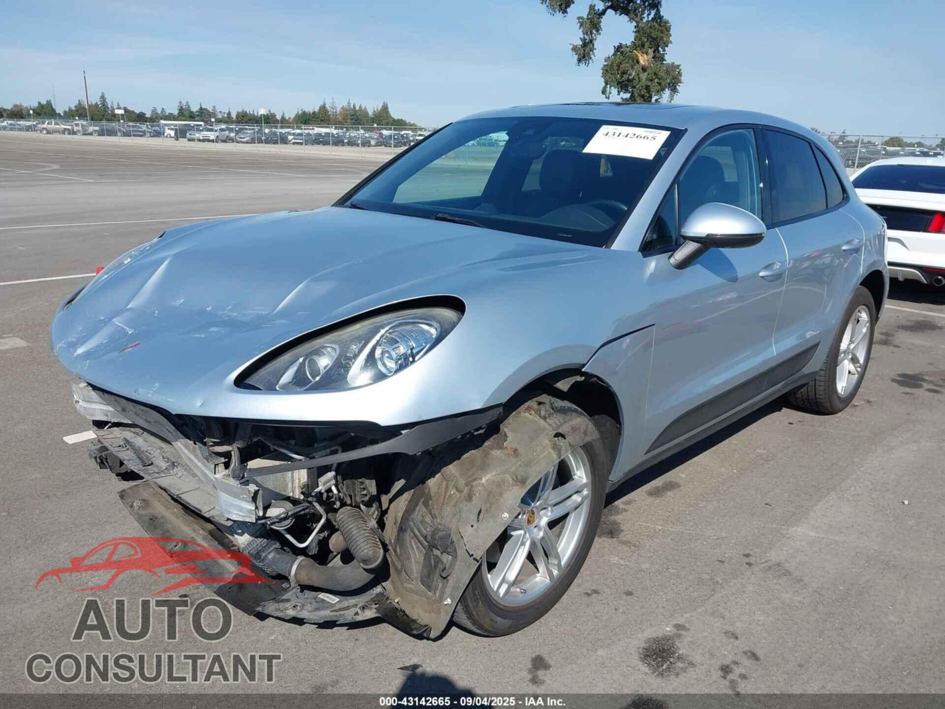 PORSCHE MACAN 2017 - WP1AA2A54HLB02143