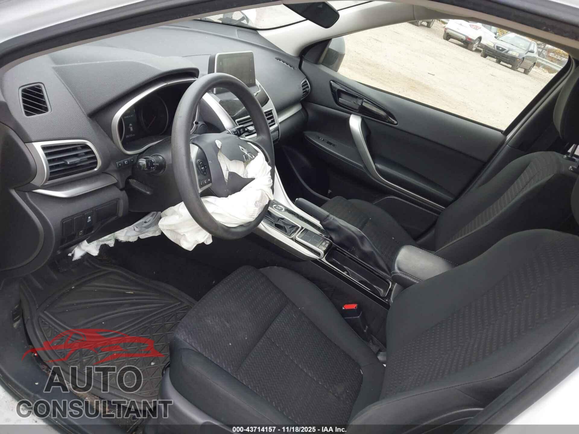 MITSUBISHI ECLIPSE CROSS 2018 - JA4AT4AA3JZ042843