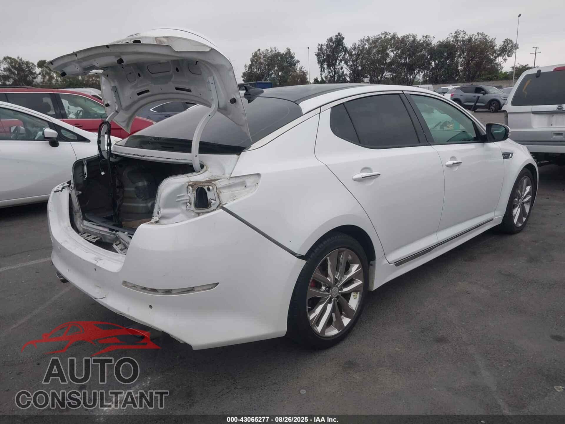 KIA OPTIMA 2014 - 5XXGR4A67EG282559