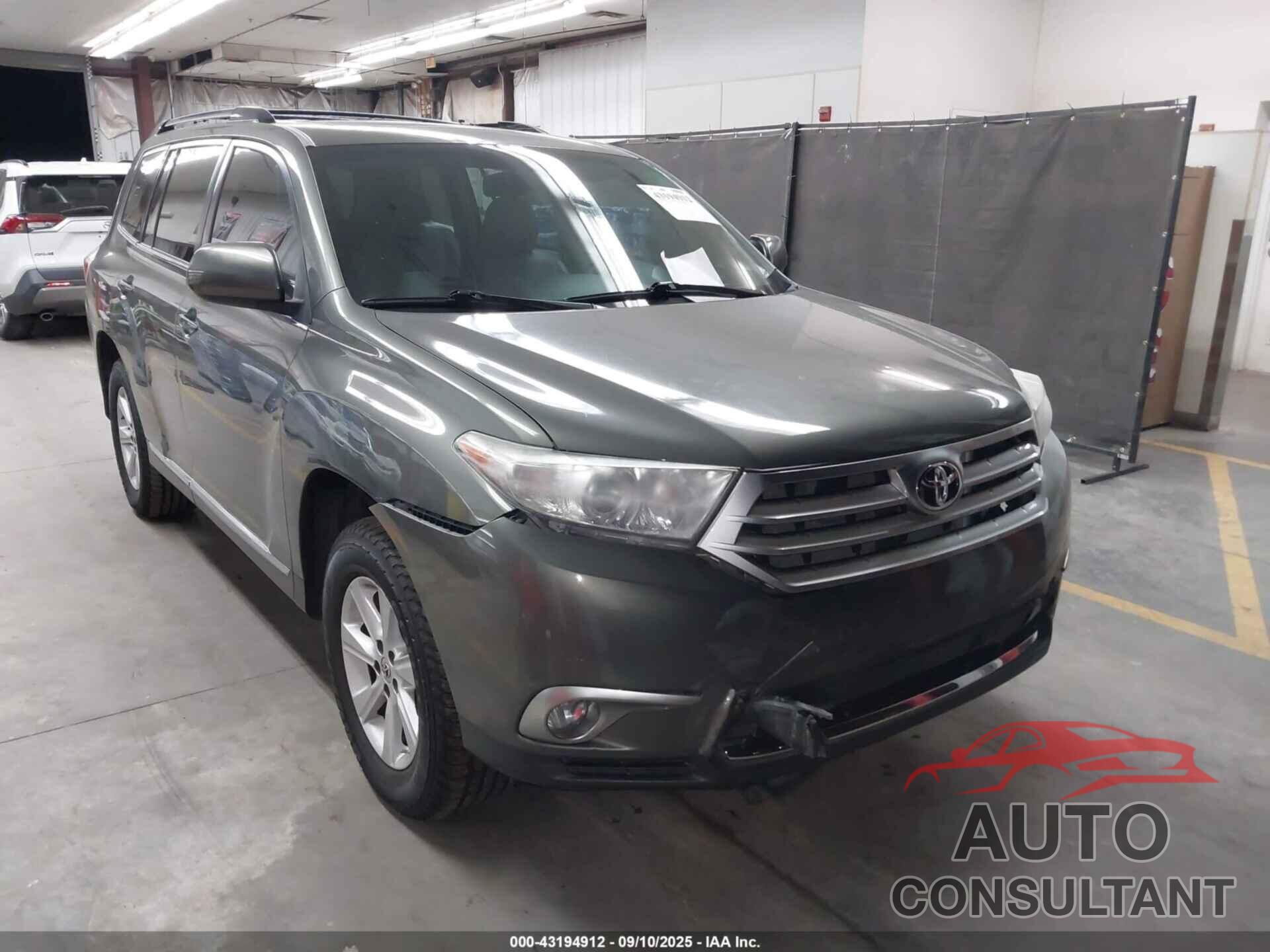 TOYOTA HIGHLANDER 2012 - 5TDZK3EH8CS050177