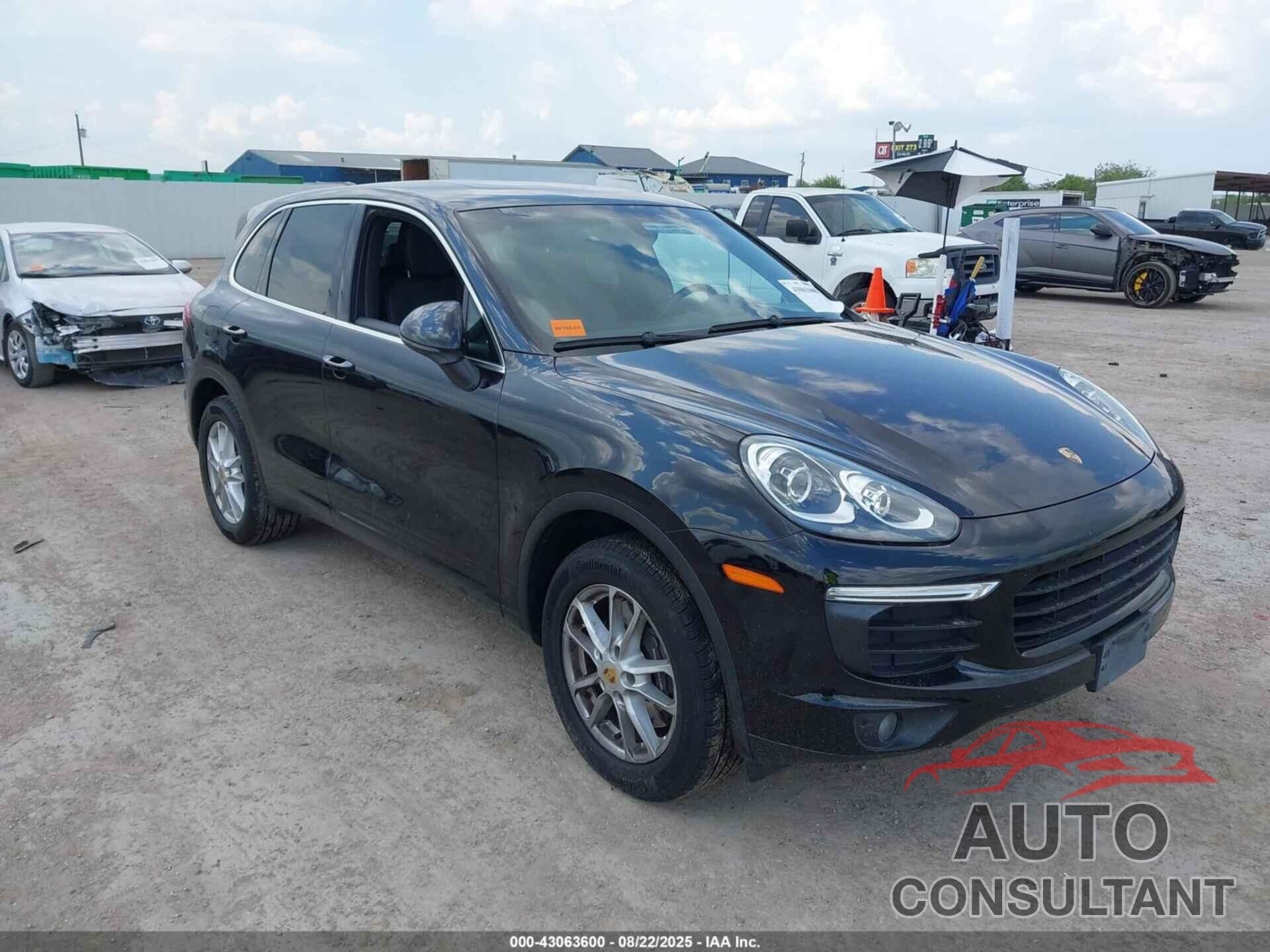 PORSCHE CAYENNE 2016 - WP1AA2A21GLA10847