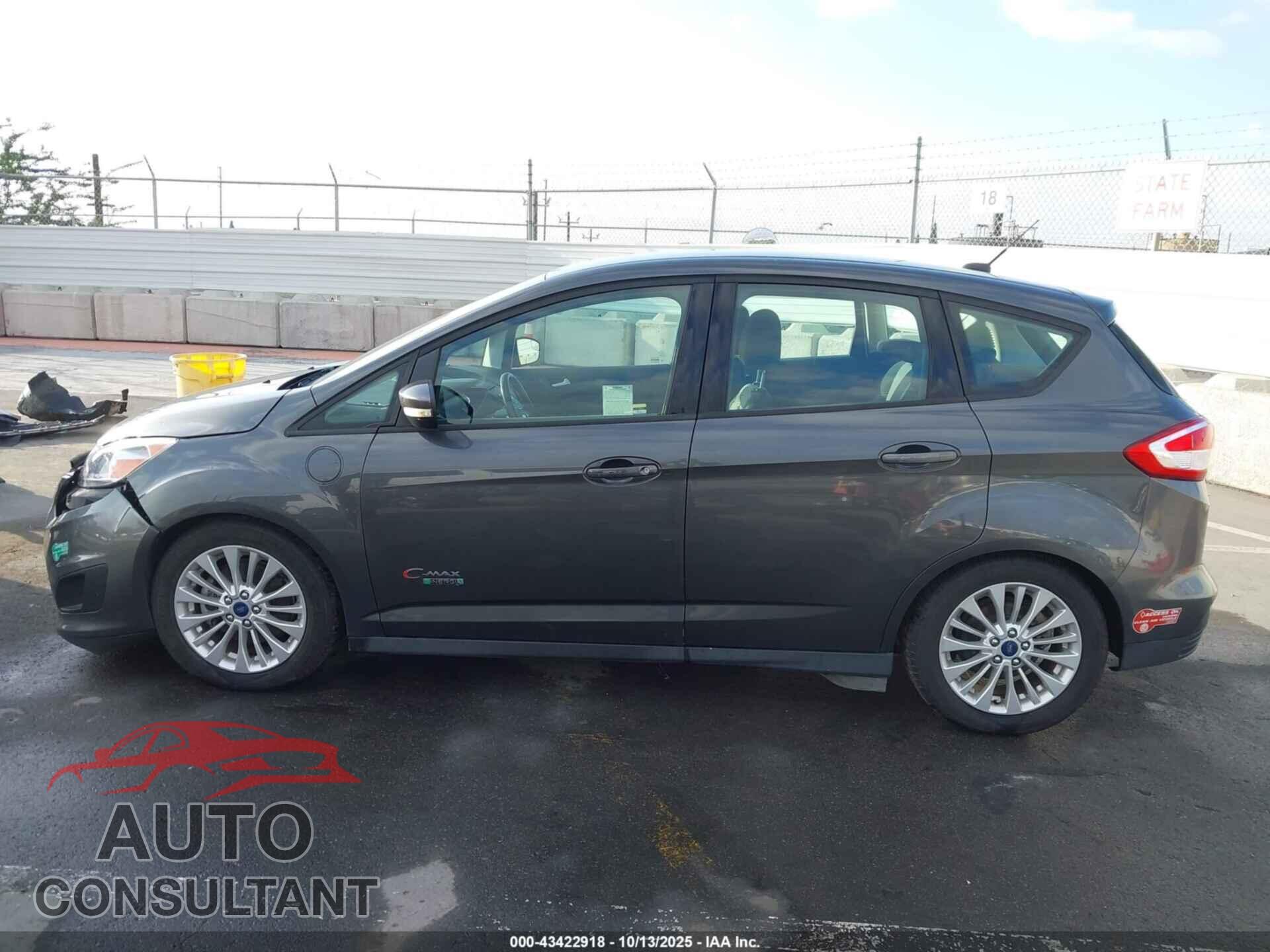 FORD C-MAX ENERGI 2017 - 1FADP5EU3HL102821