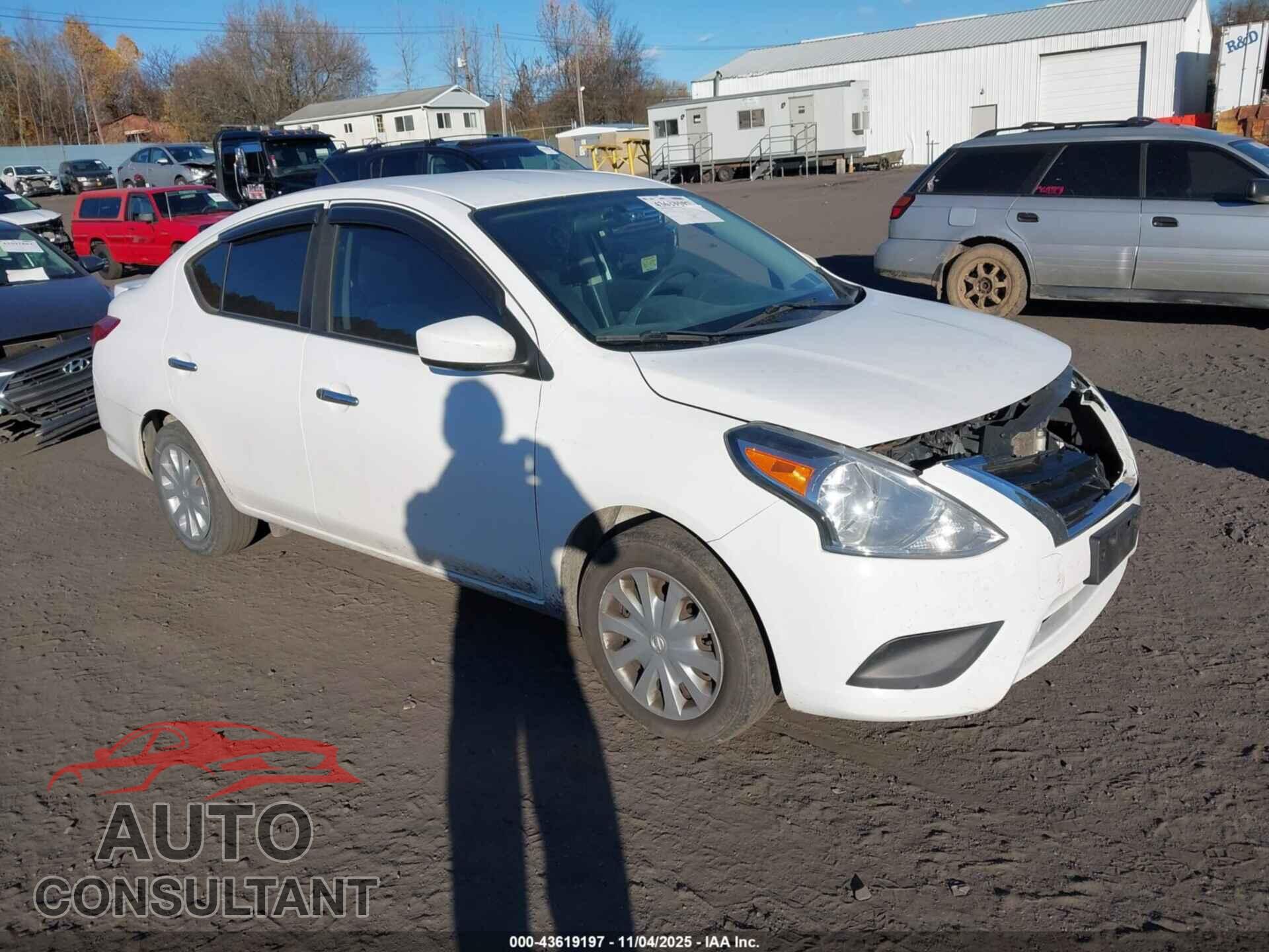 NISSAN VERSA 2017 - 3N1CN7AP3HL804894