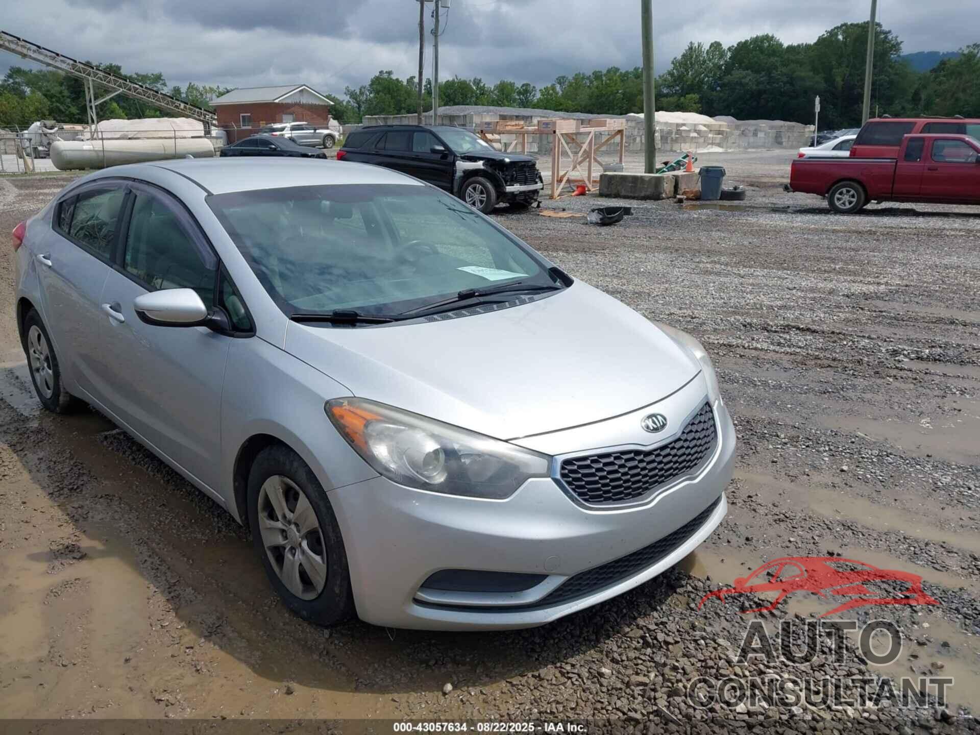 KIA FORTE 2016 - KNAFK4A67G5569002