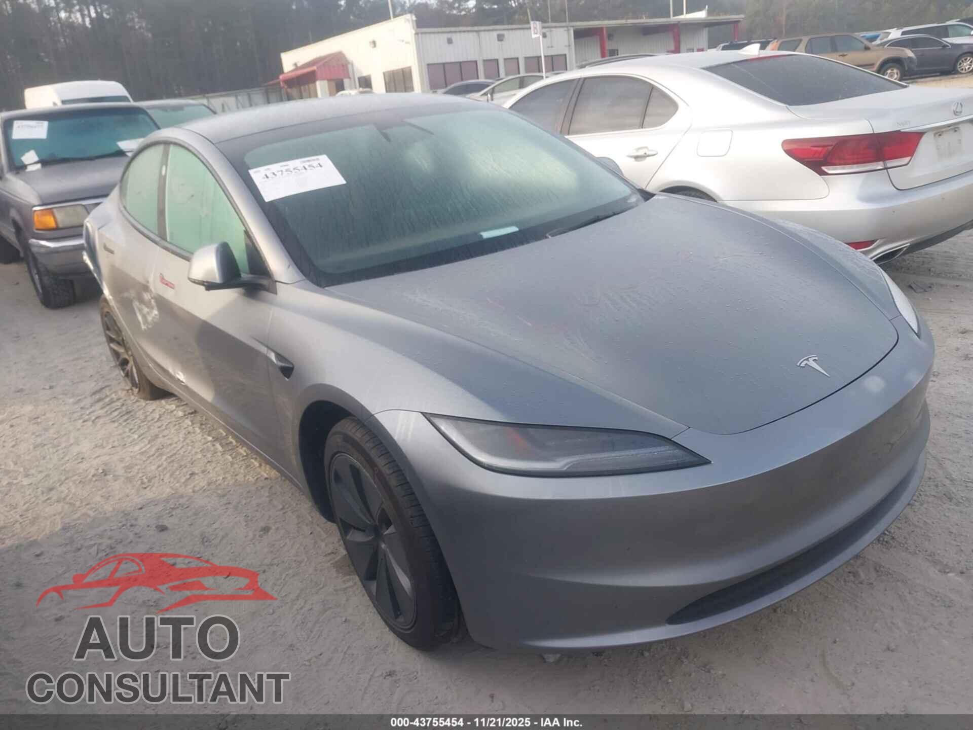 TESLA MODEL 3 2024 - 5YJ3E1EA9RF862475