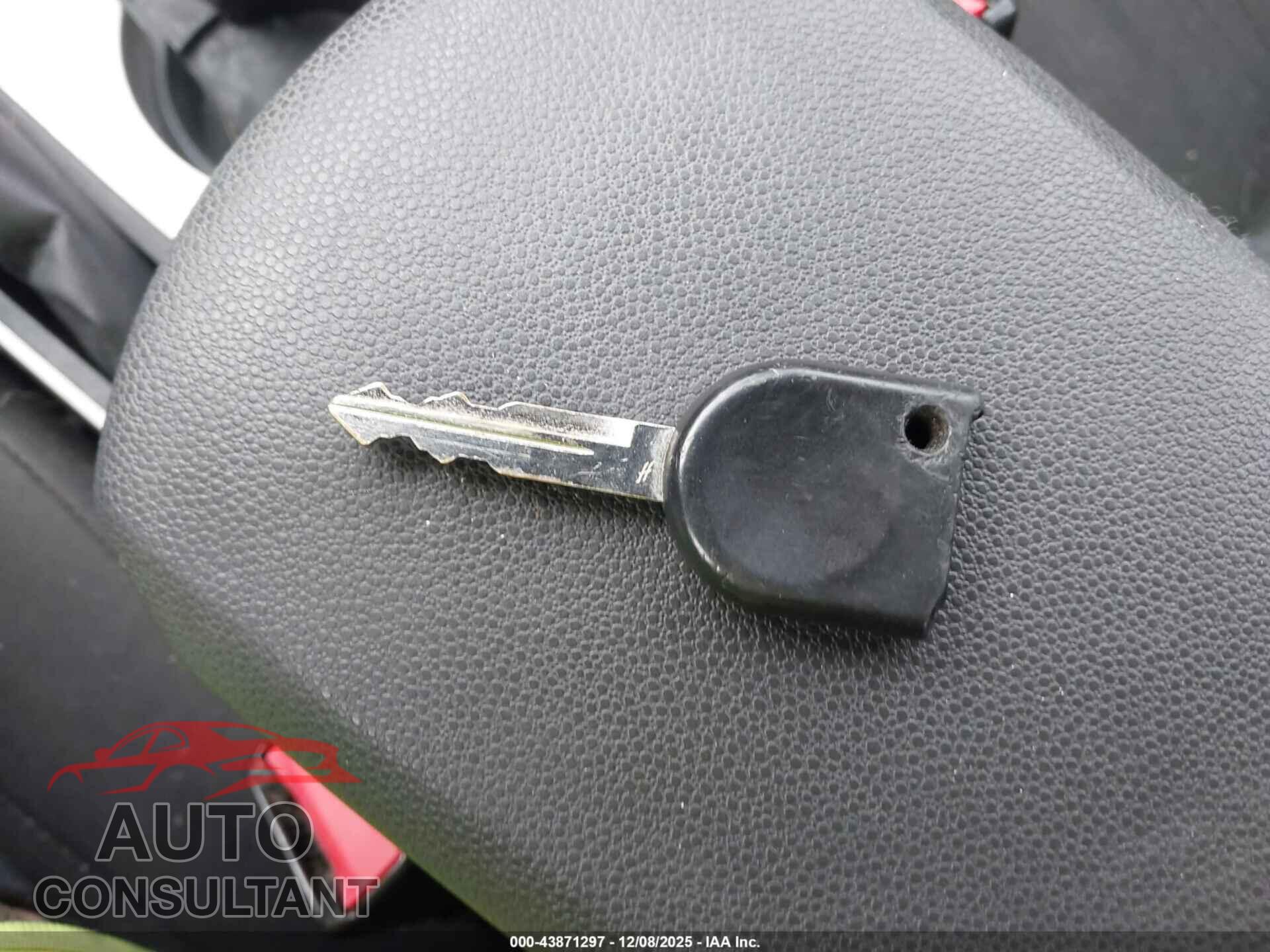 FORD FOCUS 2011 - 1FAHP3FN5BW158097