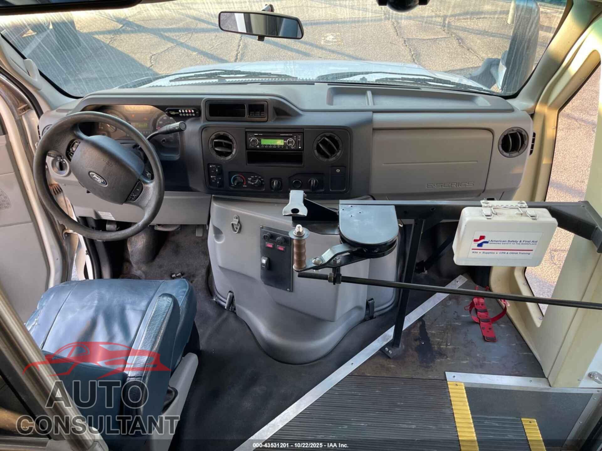 FORD E-450 CUTAWAY 2014 - 1FDFE4FS4EDB17670