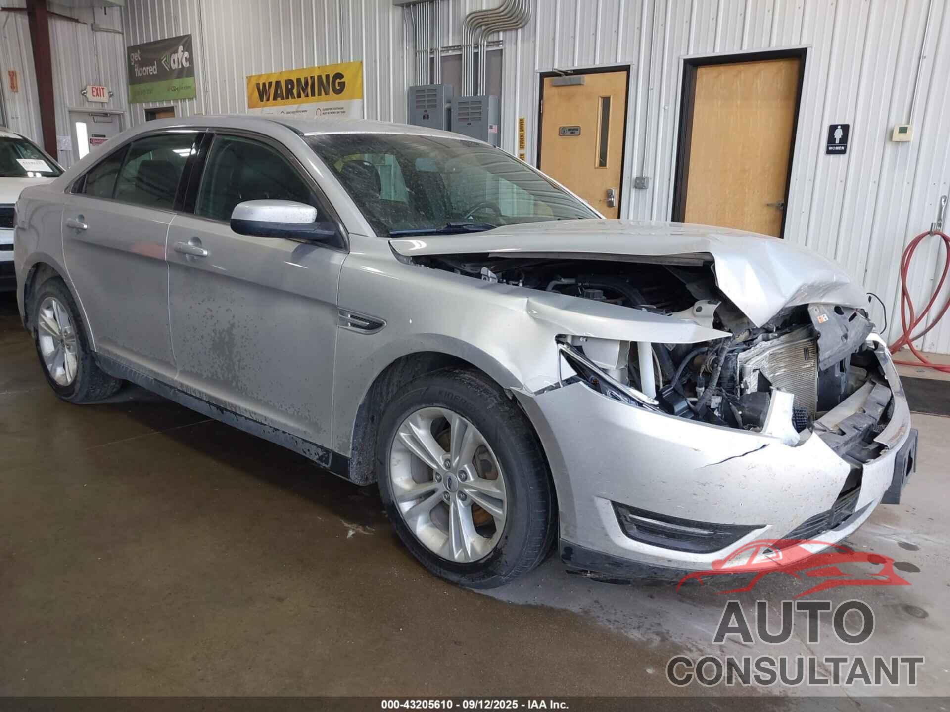 FORD TAURUS 2016 - 1FAHP2E88GG143598
