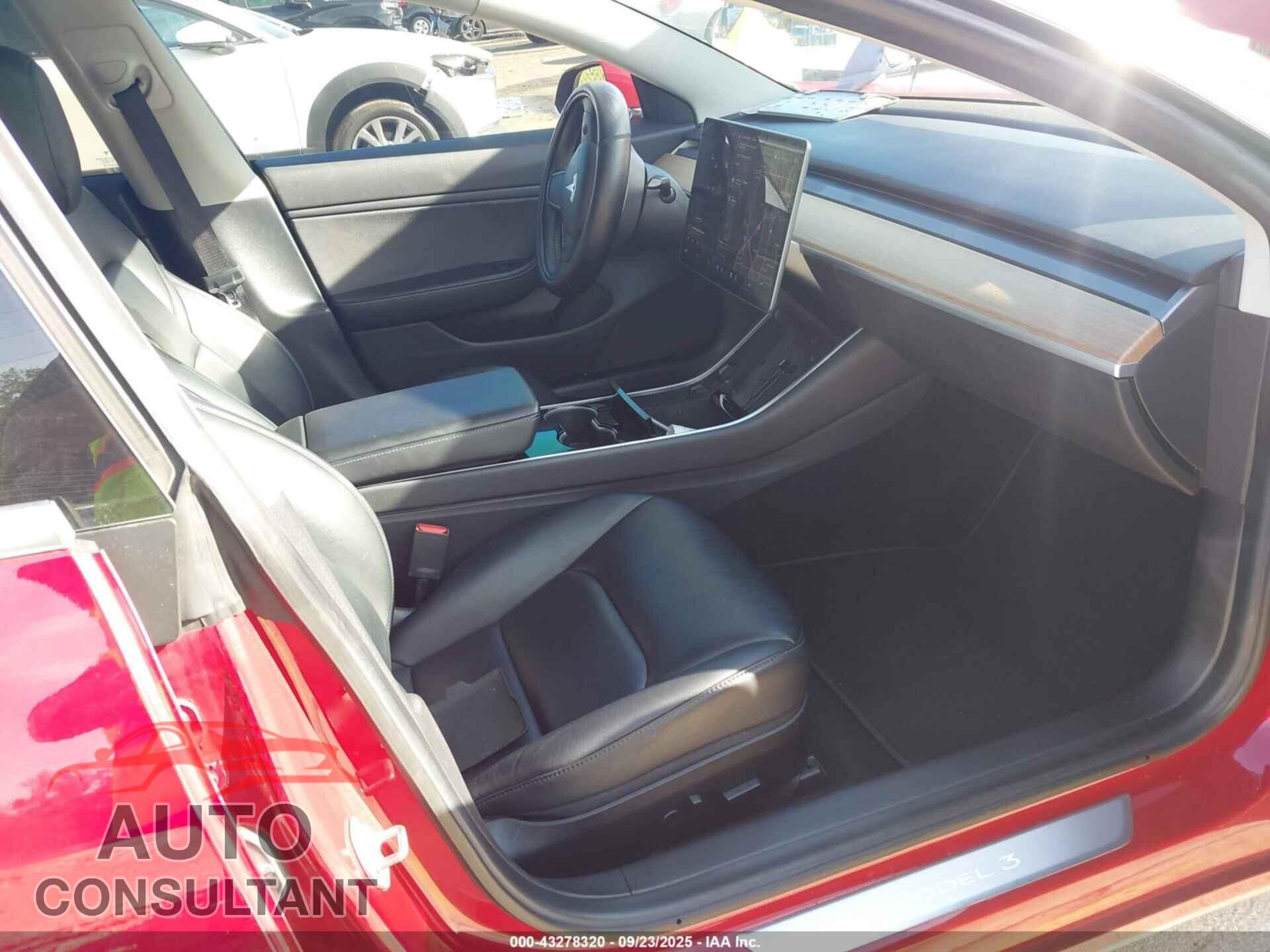 TESLA MODEL 3 2019 - 5YJ3E1EA1KF435264