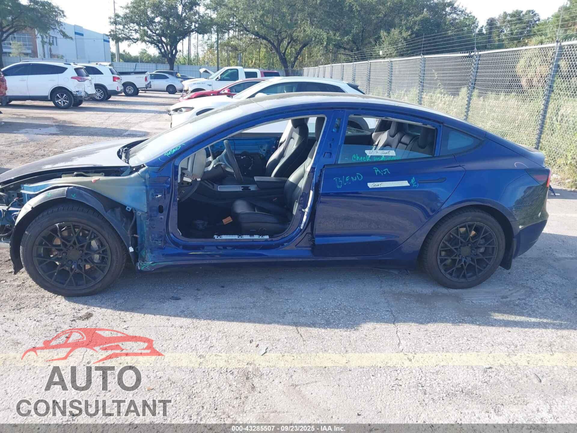 TESLA MODEL 3 2023 - 5YJ3E1EA4PF394345