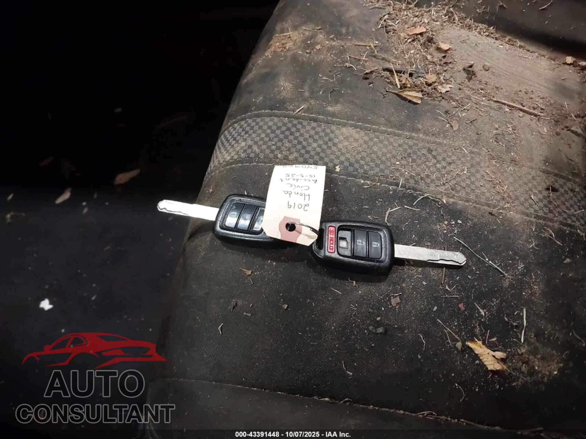 HONDA CIVIC 2019 - 2HGFC2F64KH540962