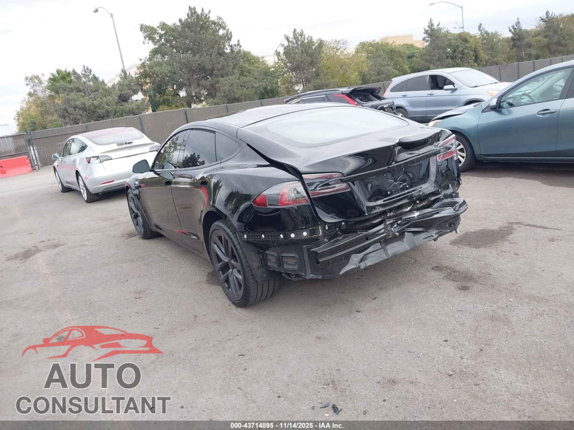 TESLA MODEL S 2022 - 5YJSA1E5XNF463529