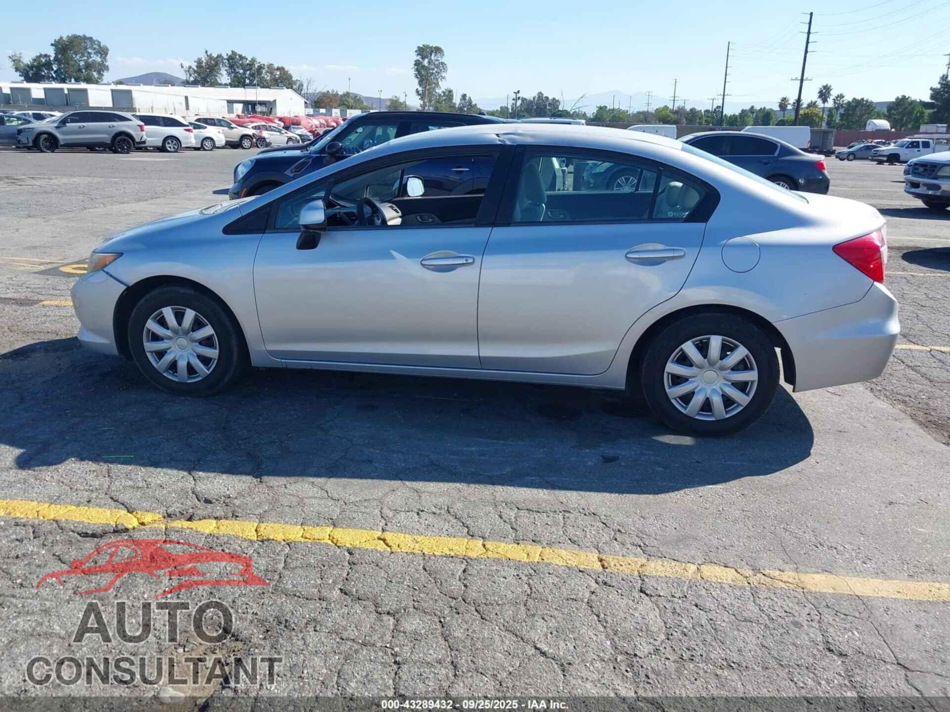 HONDA CIVIC 2012 - 2HGFB2F5XCH570284