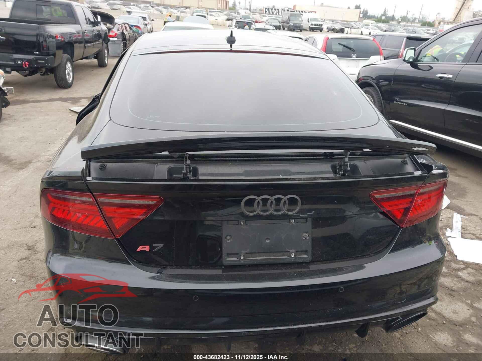 AUDI A7 2016 - WAUWGAFC0GN022152
