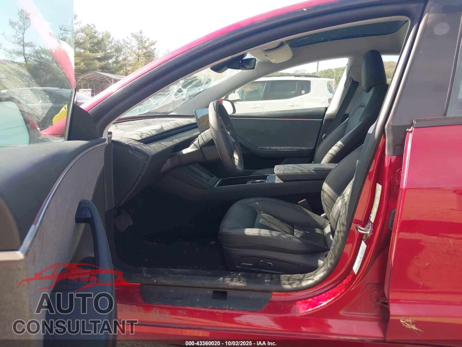 TESLA MODEL 3 2024 - 5YJ3E1EA5RF773020