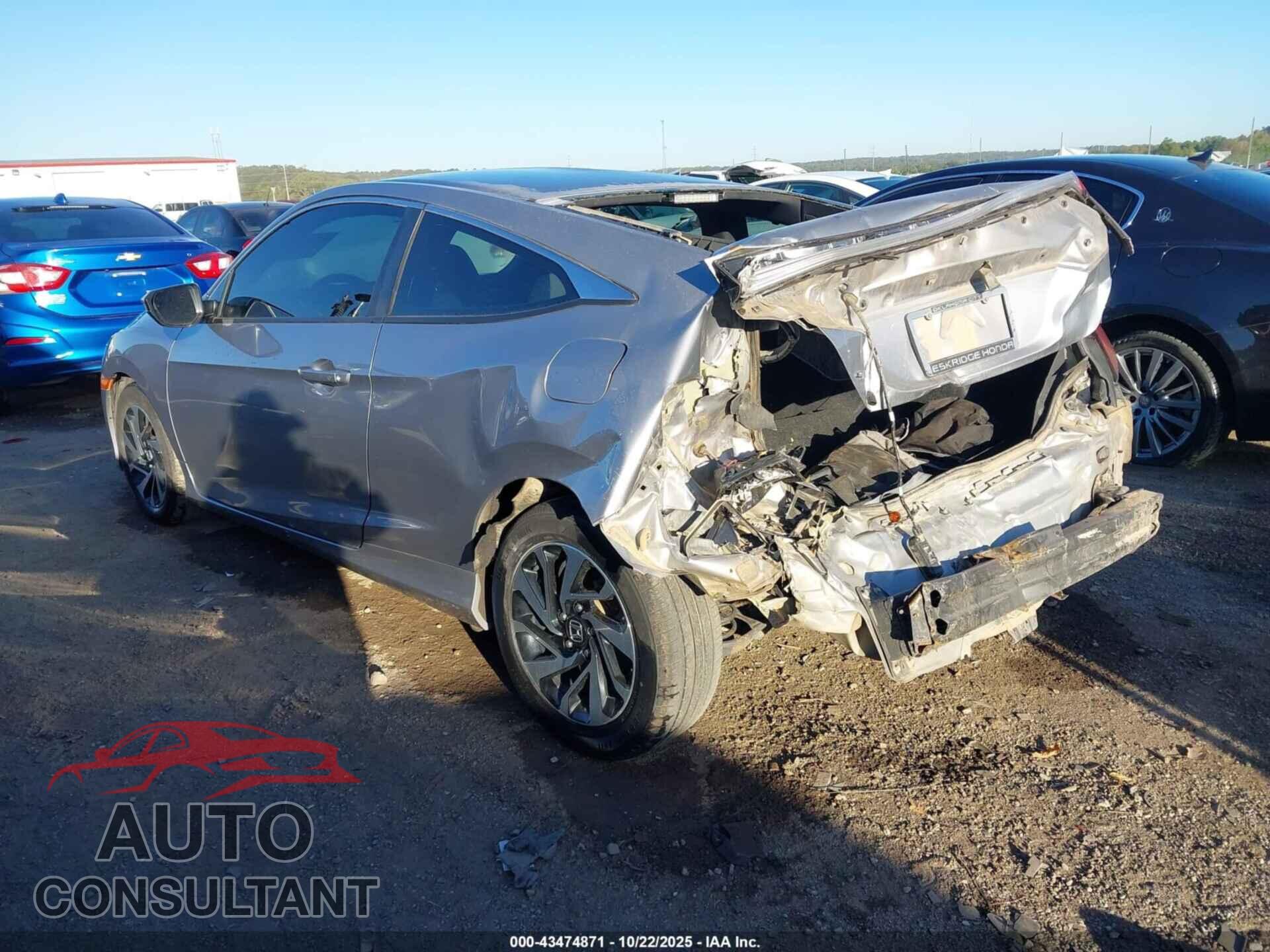 HONDA CIVIC 2018 - 2HGFC4B06JH302199