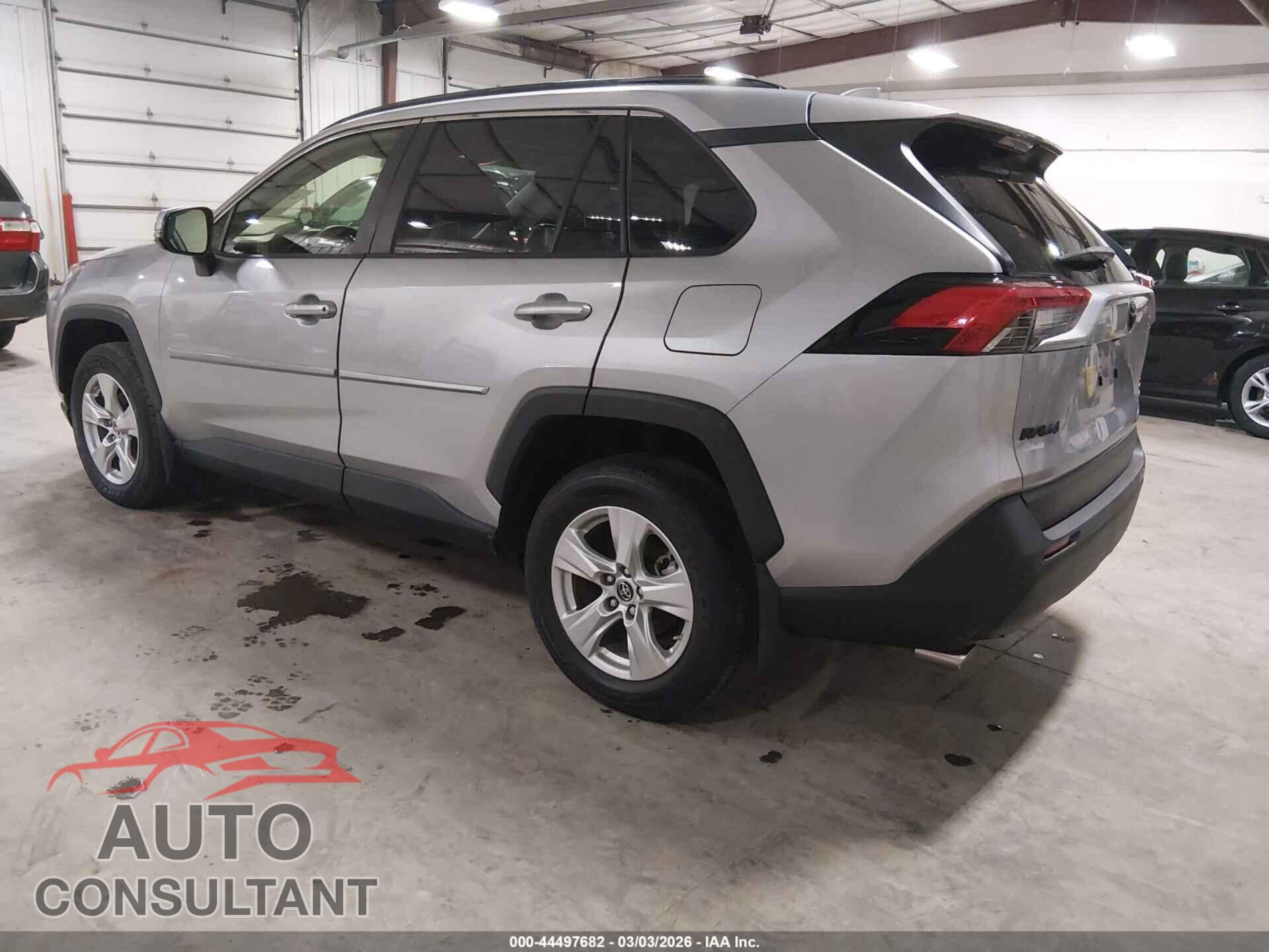 TOYOTA RAV4 2019 - JTMP1RFV2KD503950
