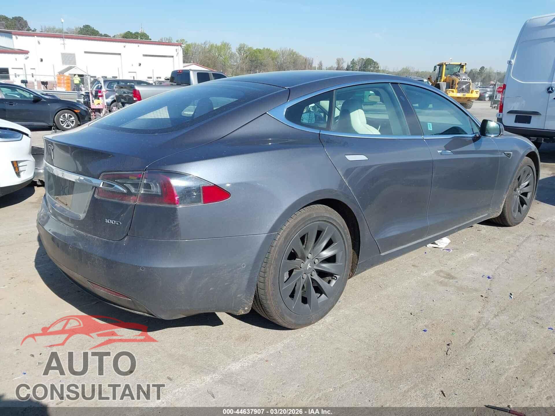 TESLA MODEL S 2018 - 5YJSA1E24JF297752