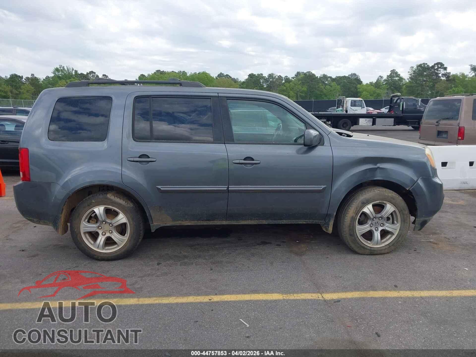 HONDA PILOT 2013 - 5FNYF4H50DB019809