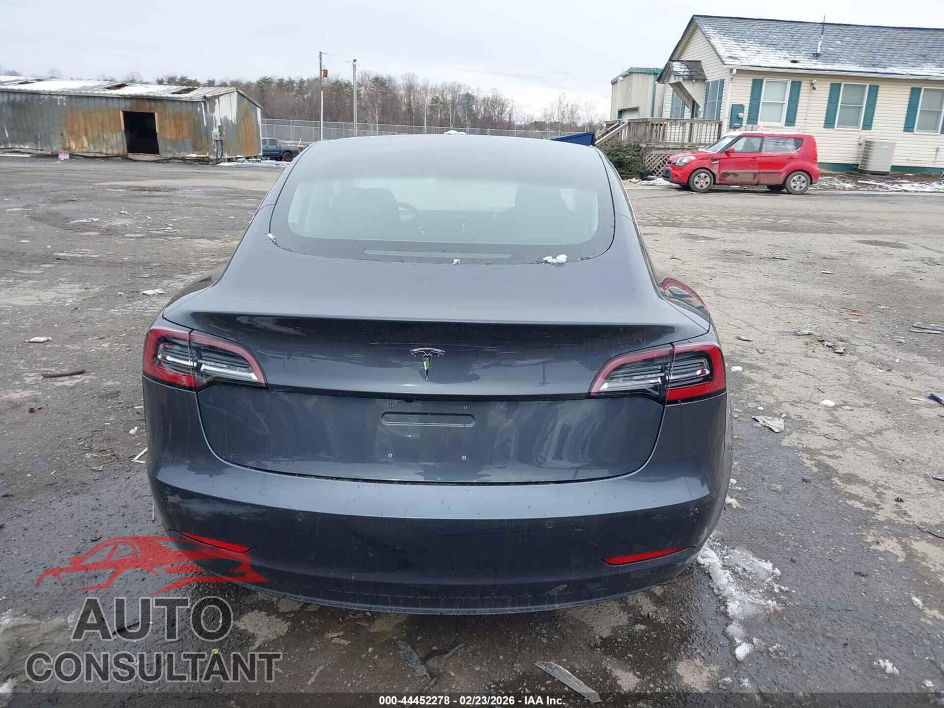 TESLA MODEL 3 2018 - 5YJ3E1EA9JF153405