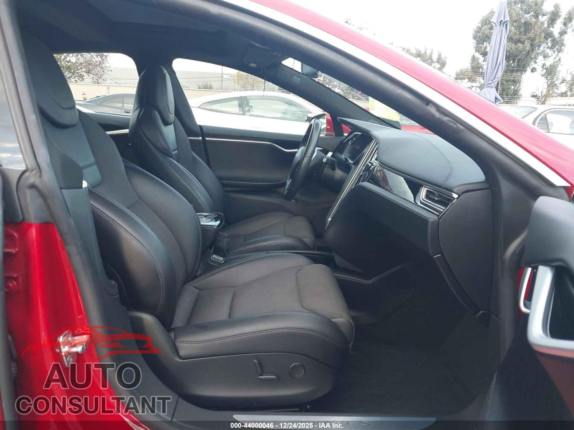 TESLA MODEL S 2017 - 5YJSA1E14HF205055