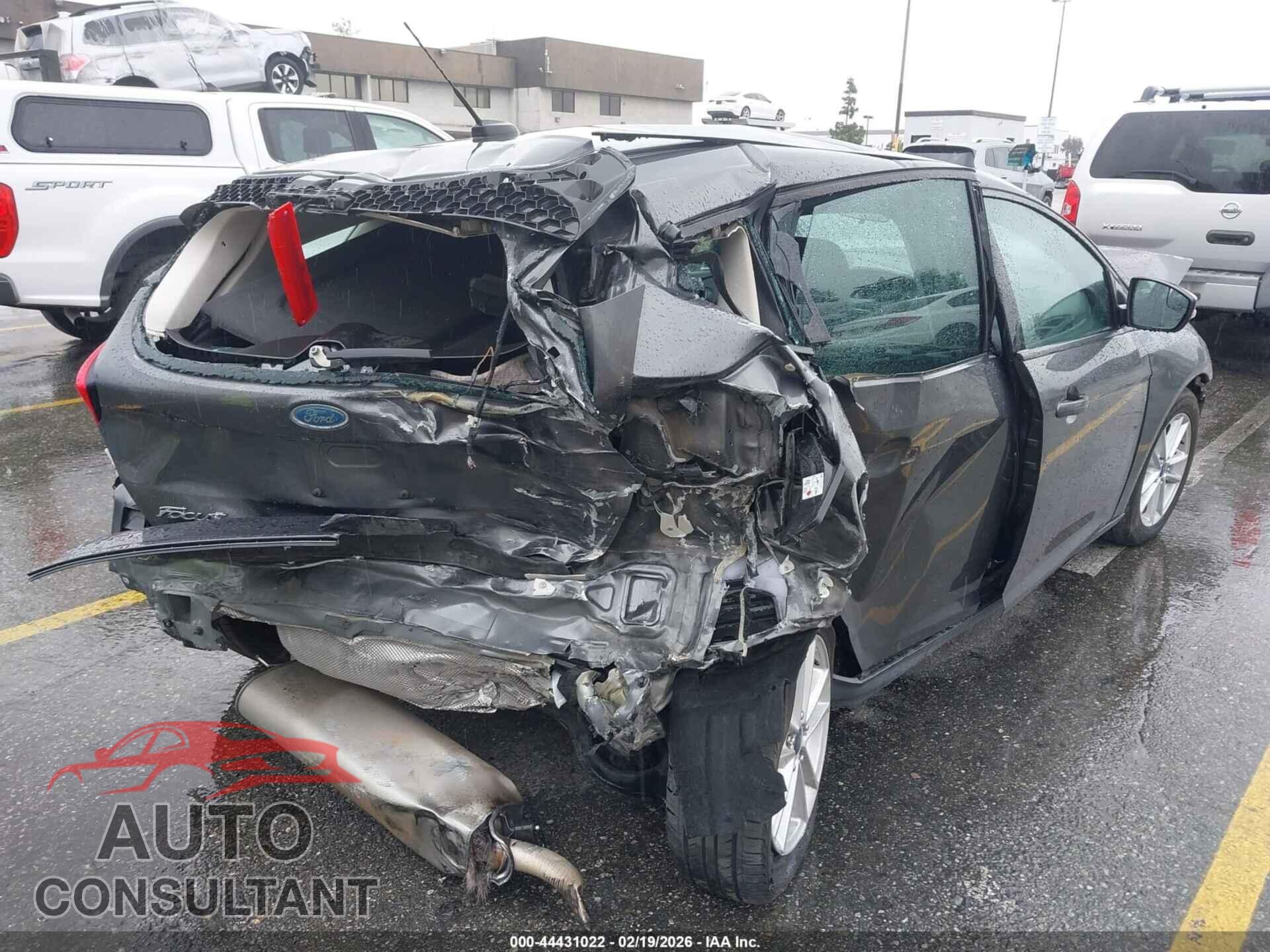 FORD FOCUS 2017 - 1FADP3K23HL206362