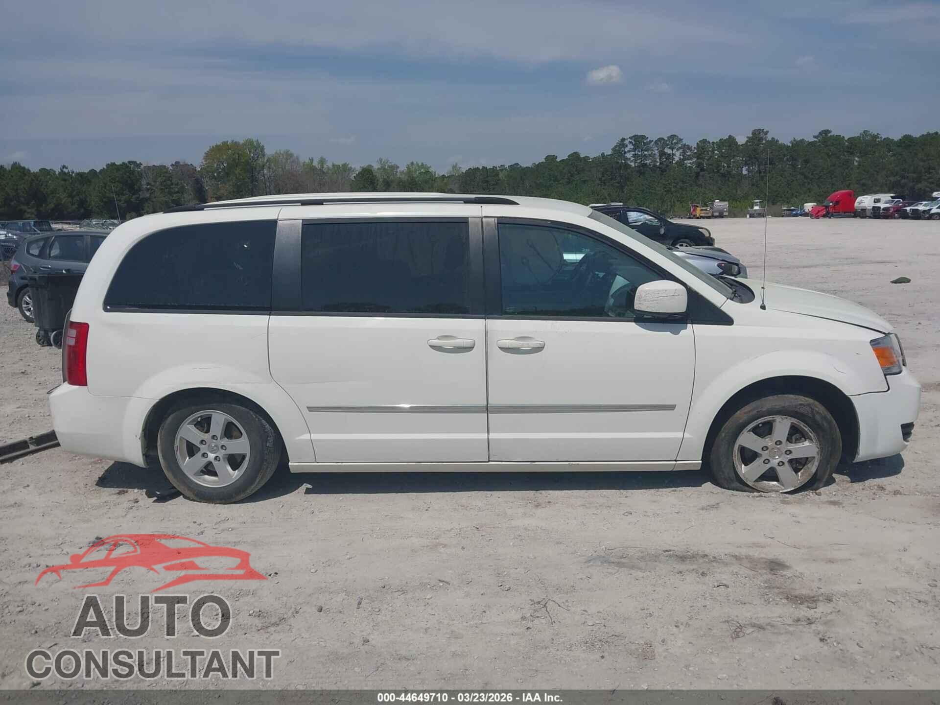 DODGE GRAND CARAVAN 2010 - 2D4RN5D17AR181407