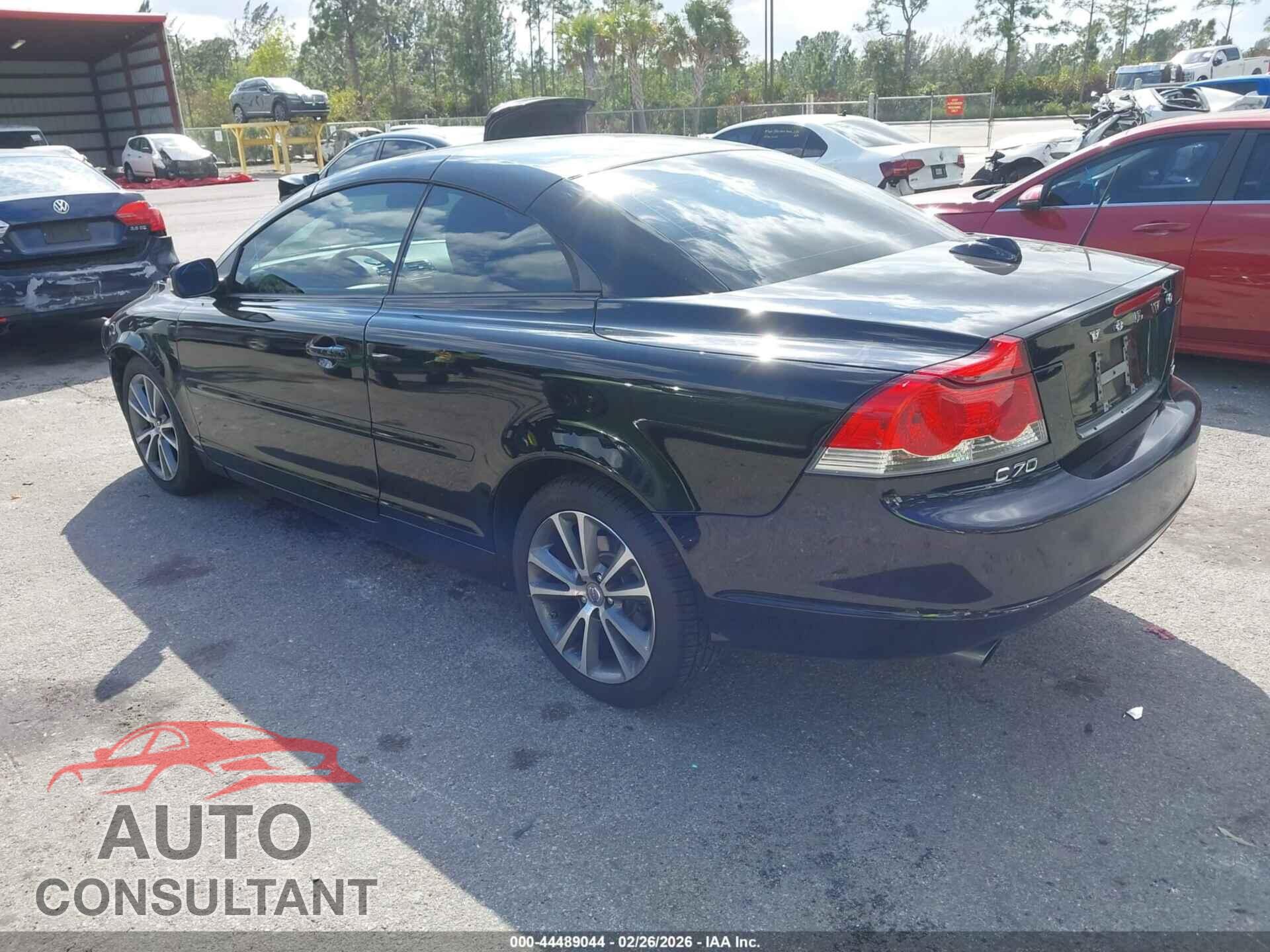 VOLVO C70 2010 - YV1672MC1AJ091856