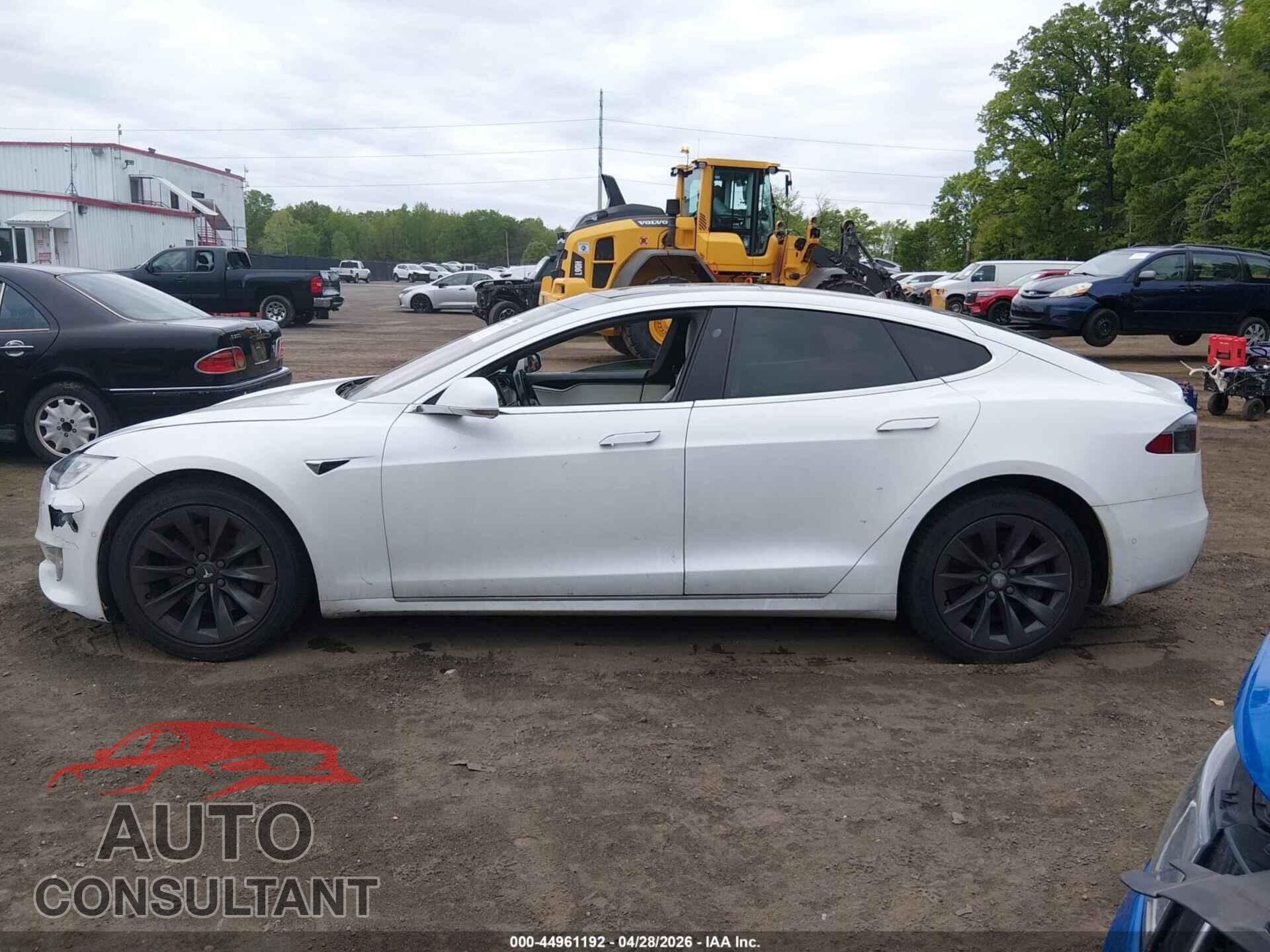 TESLA MODEL S 2018 - 5YJSA1E25JF292205