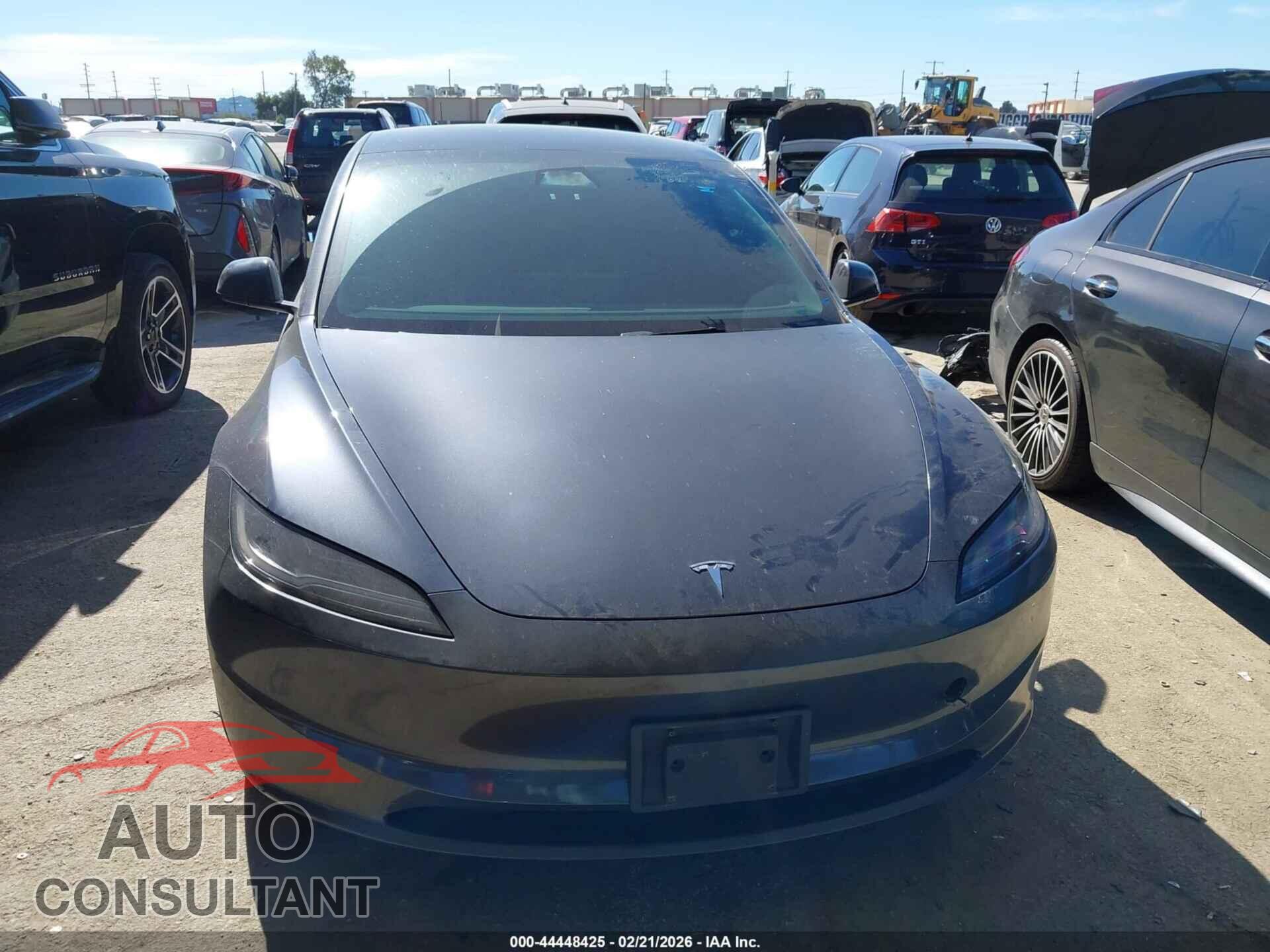 TESLA MODEL 3 2025 - 5YJ3E1EB7SF897322
