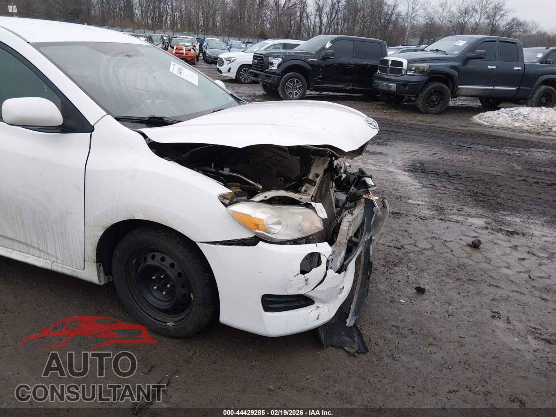 TOYOTA MATRIX 2011 - 2T1KU4EE4BC689736