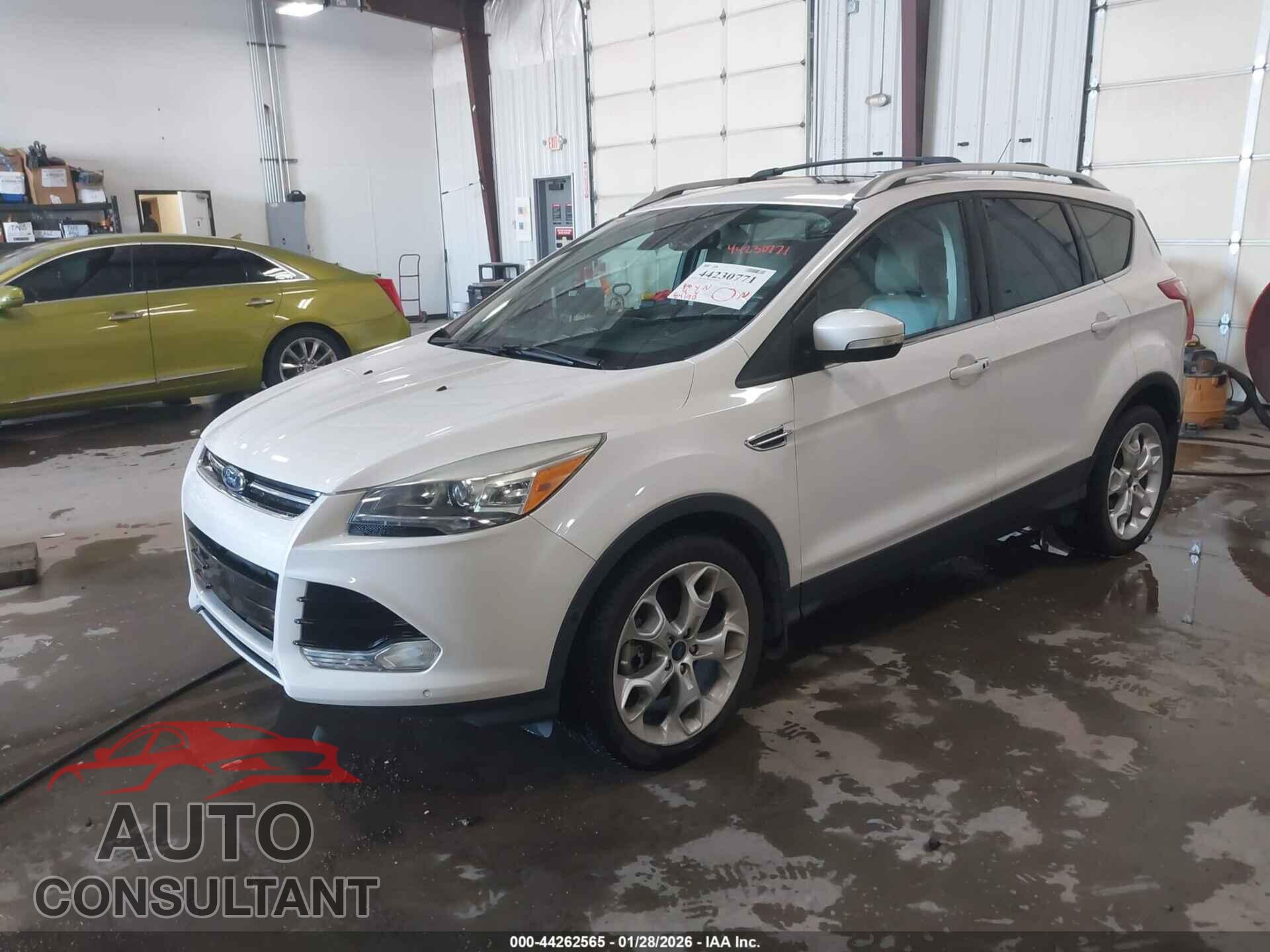 FORD ESCAPE 2016 - 1FMCU0J99GUA91332