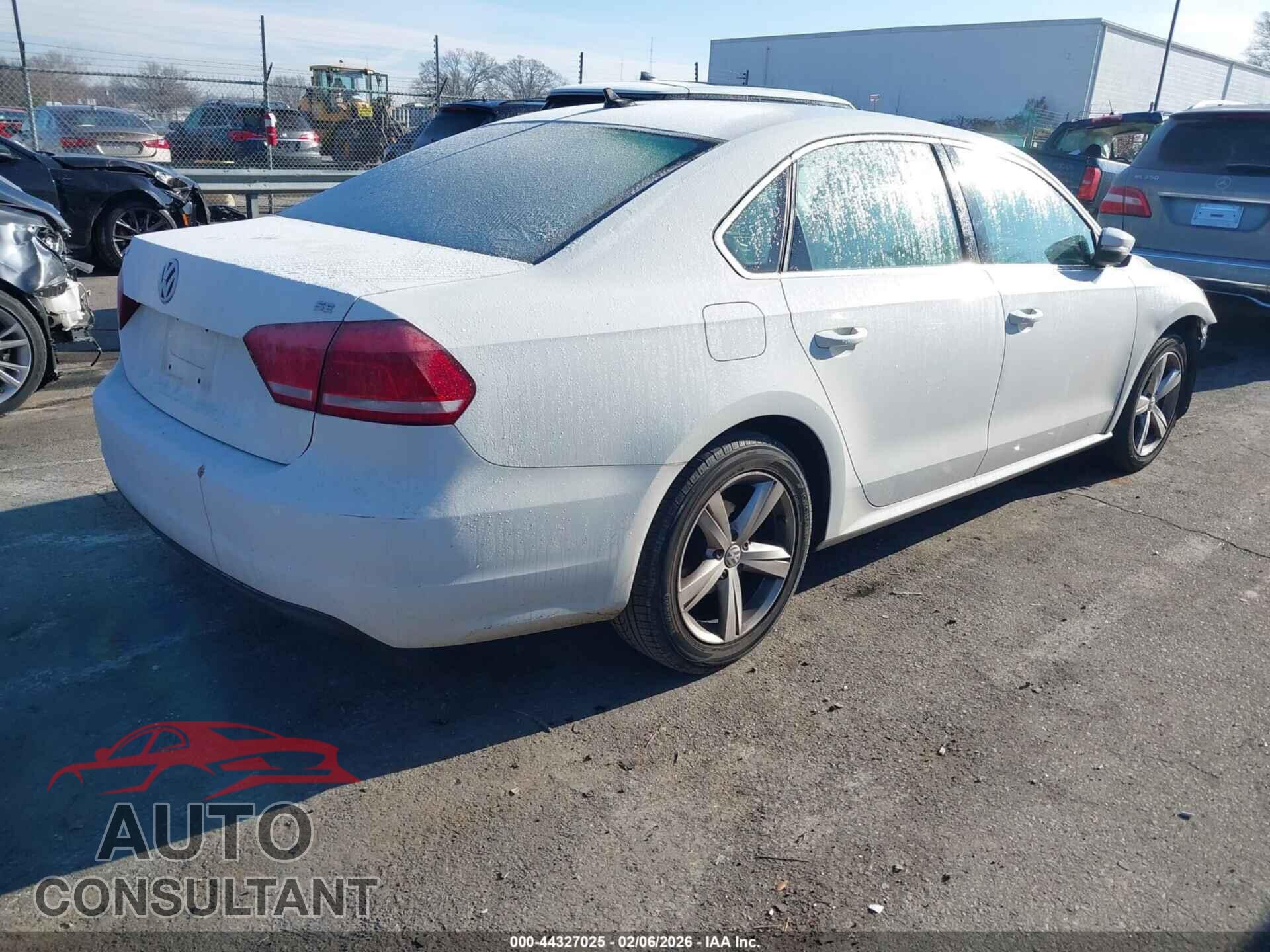 VOLKSWAGEN PASSAT 2014 - 1VWBP7A36EC002053