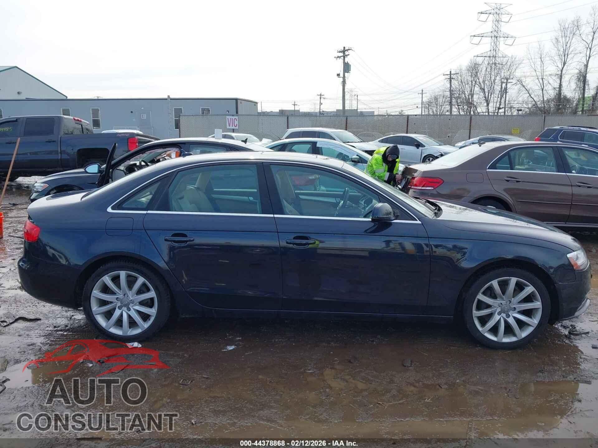 AUDI A4 2013 - WAUFFAFL0DN005561