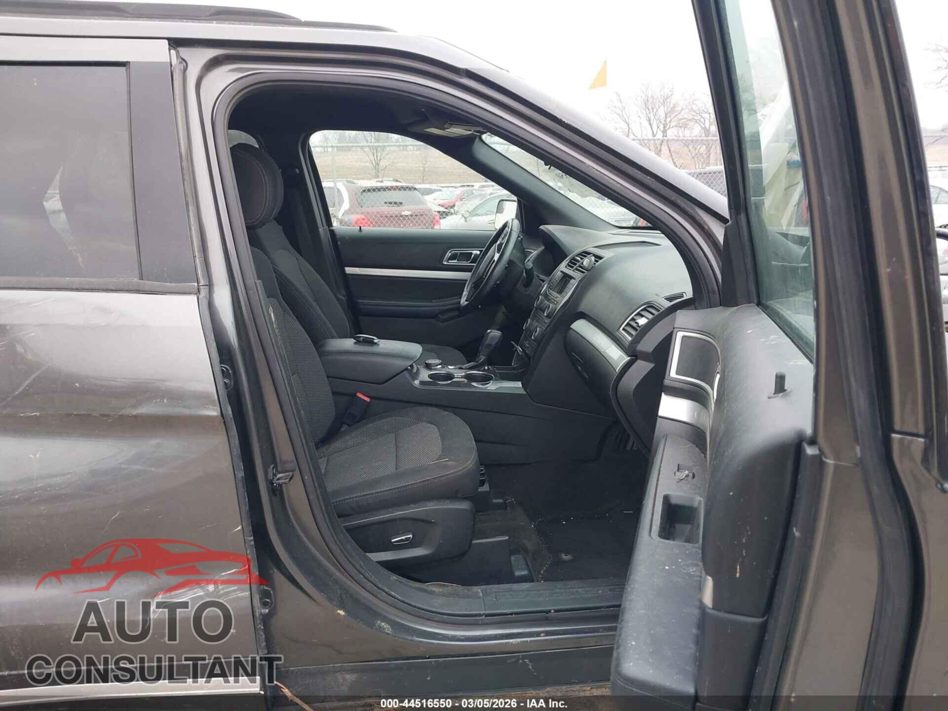 FORD EXPLORER 2017 - 1FM5K8D88HGD08014