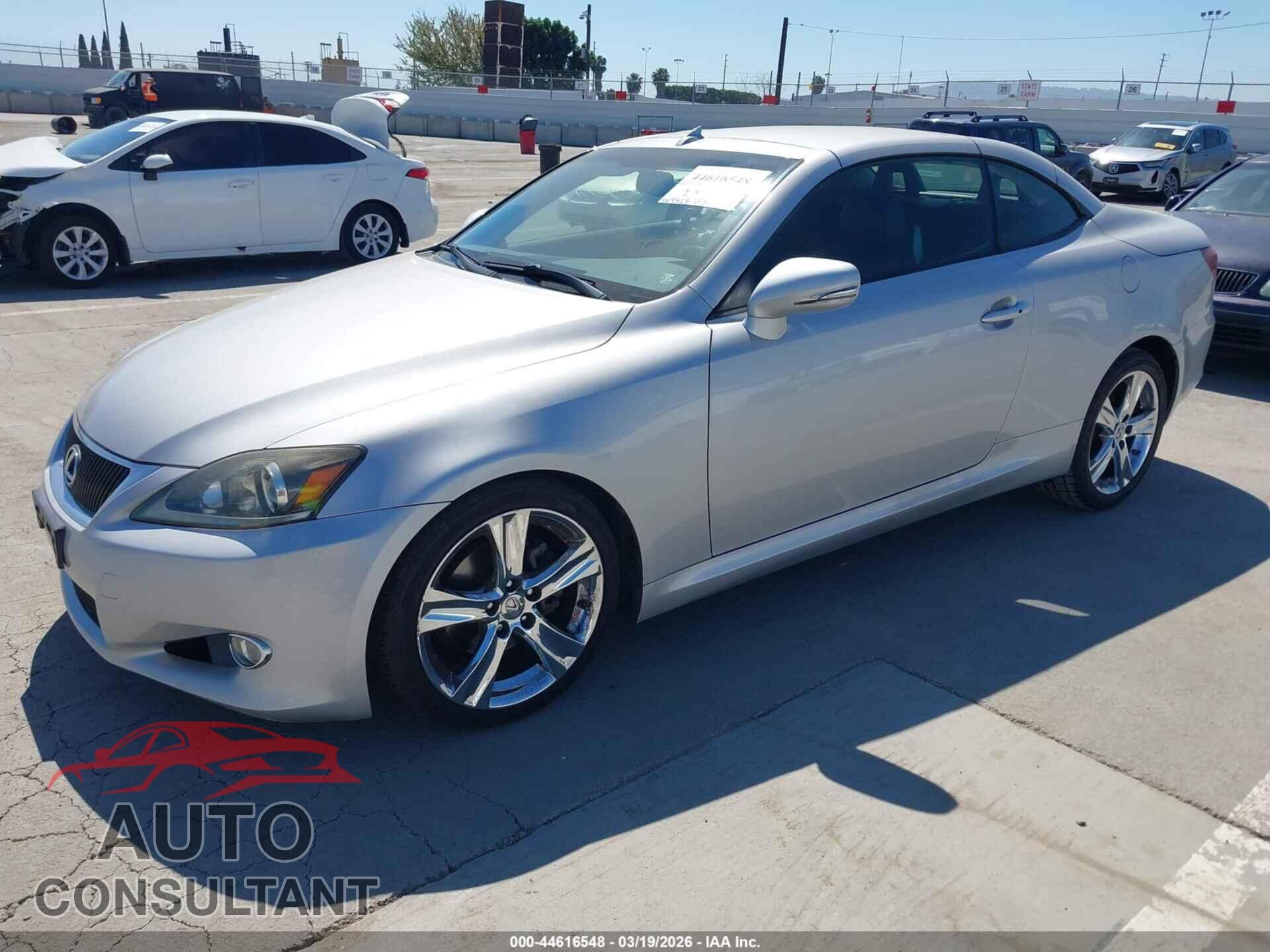 LEXUS IS 250C 2012 - JTHFF2C25C2524804