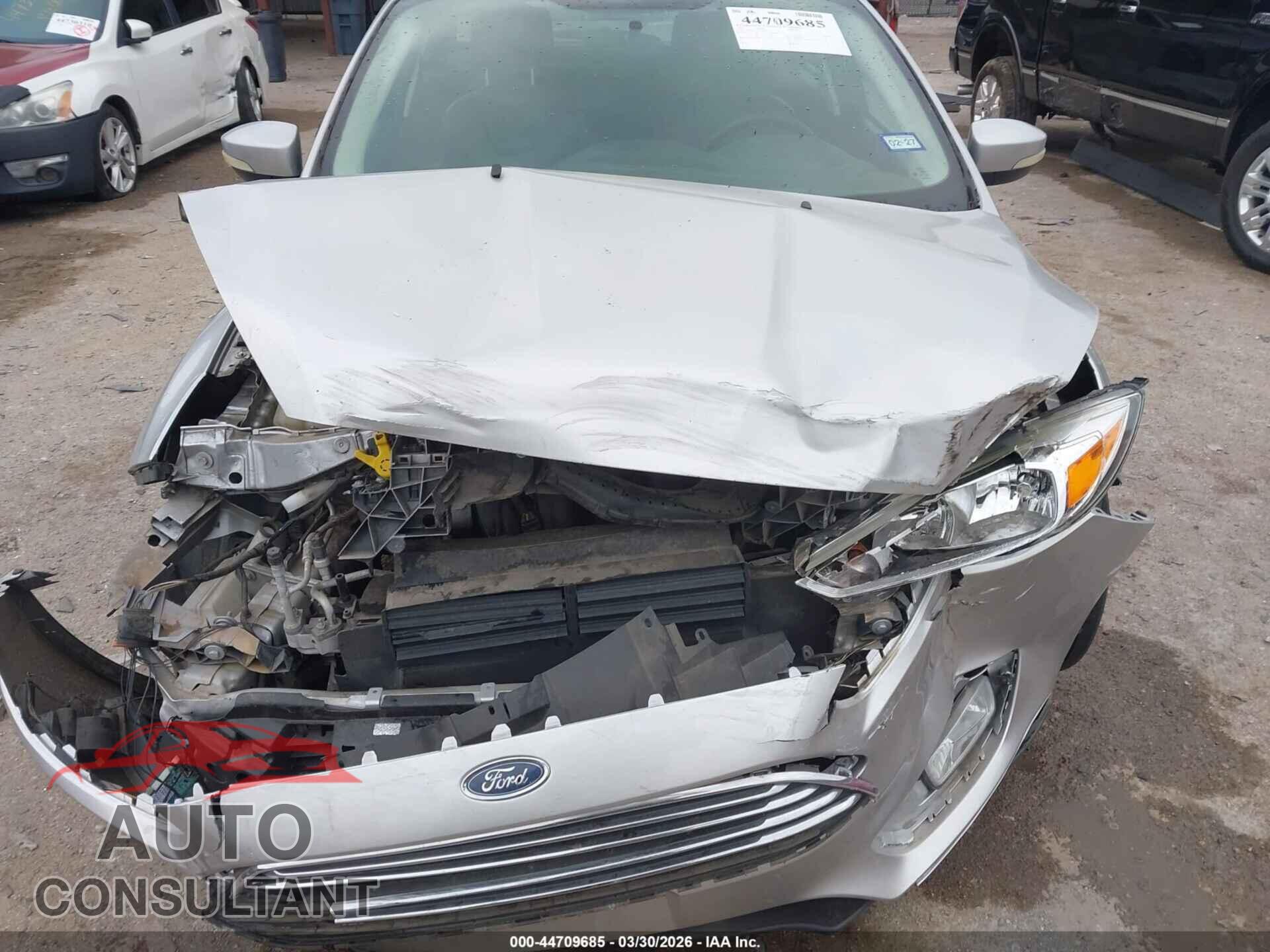 FORD FOCUS 2017 - 1FADP3N21HL268239
