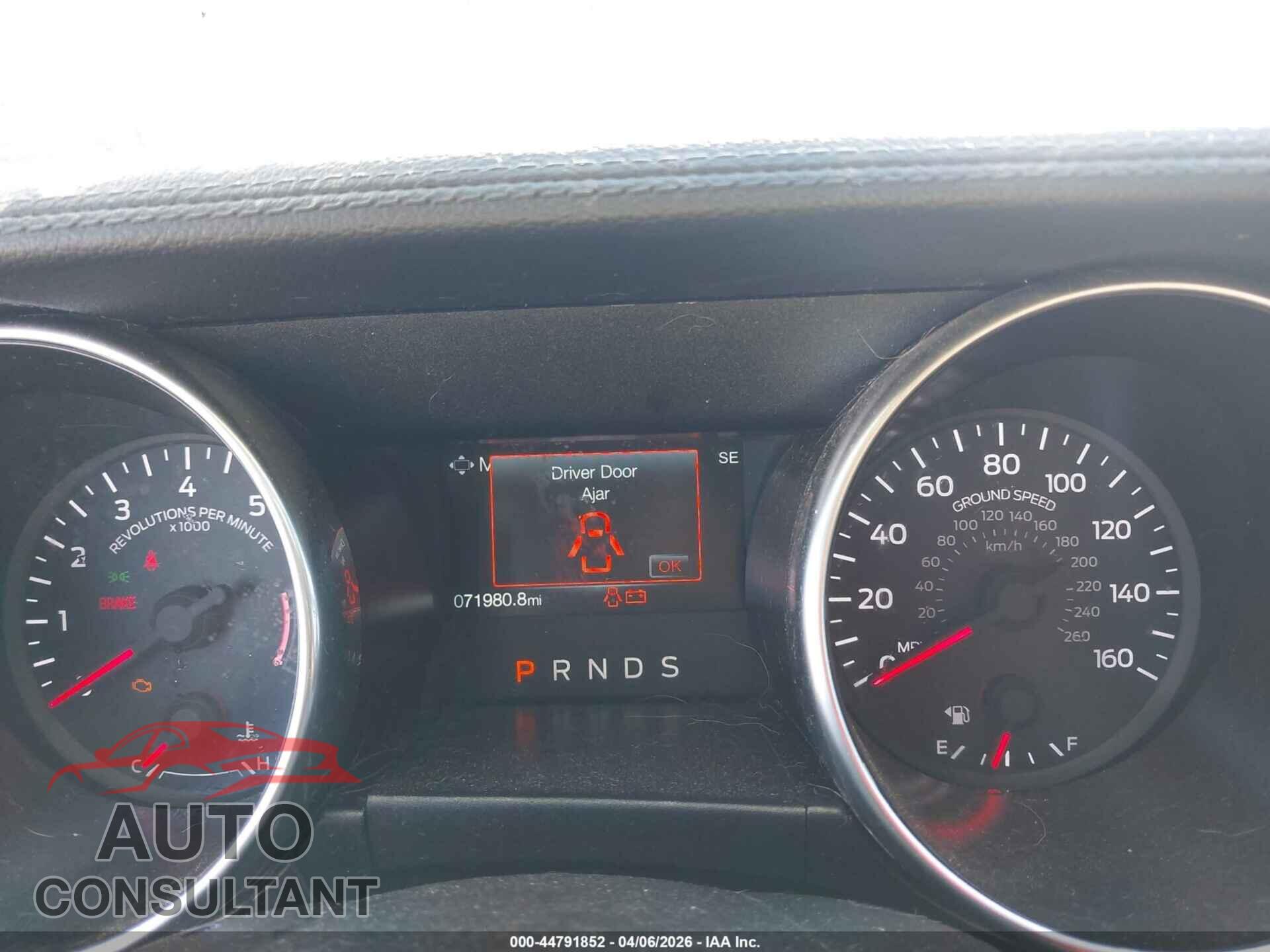 FORD MUSTANG 2019 - 1FATP8UH9K5149381