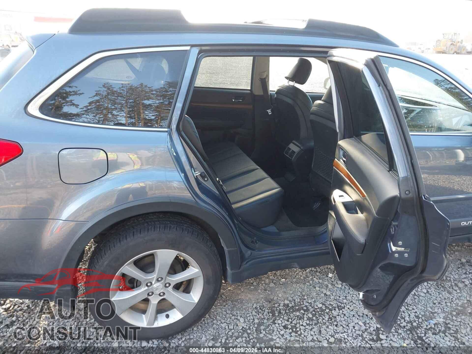 SUBARU OUTBACK 2014 - 4S4BRBLC0E3286725