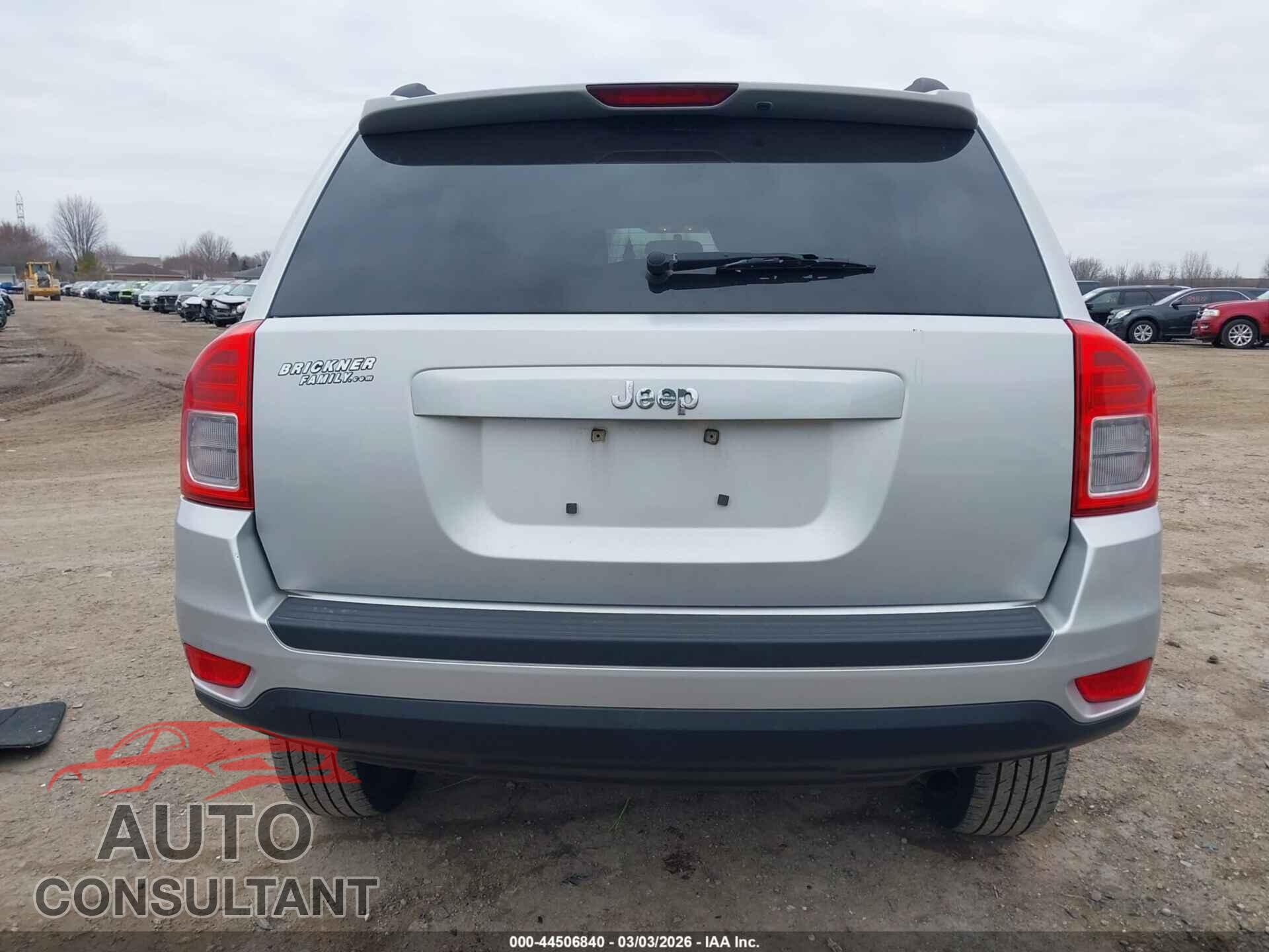 JEEP COMPASS 2011 - 1J4NT1FA4BD290543