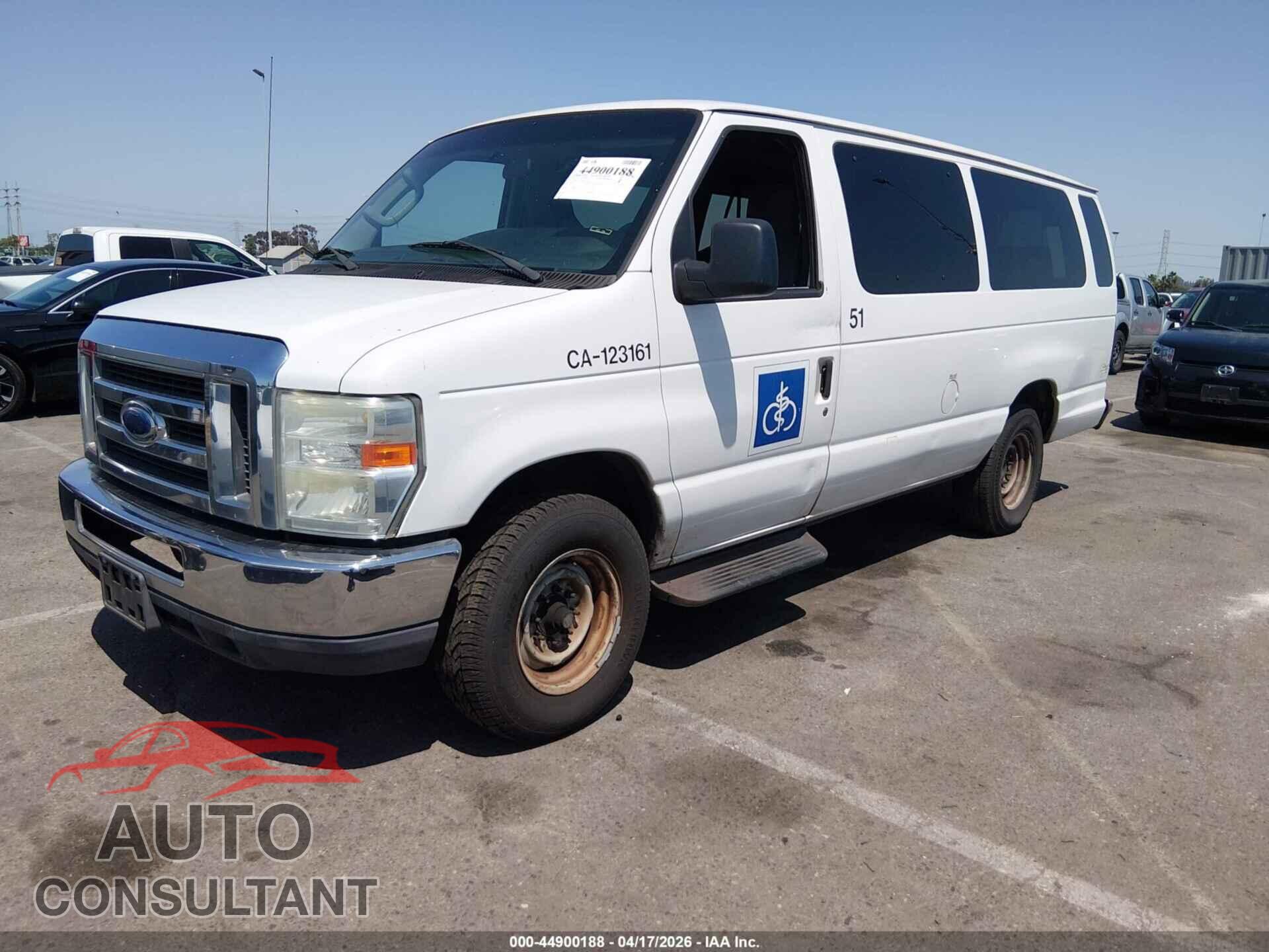 FORD E-350 SUPER DUTY 2013 - 1FBSS3BL2DDA71831