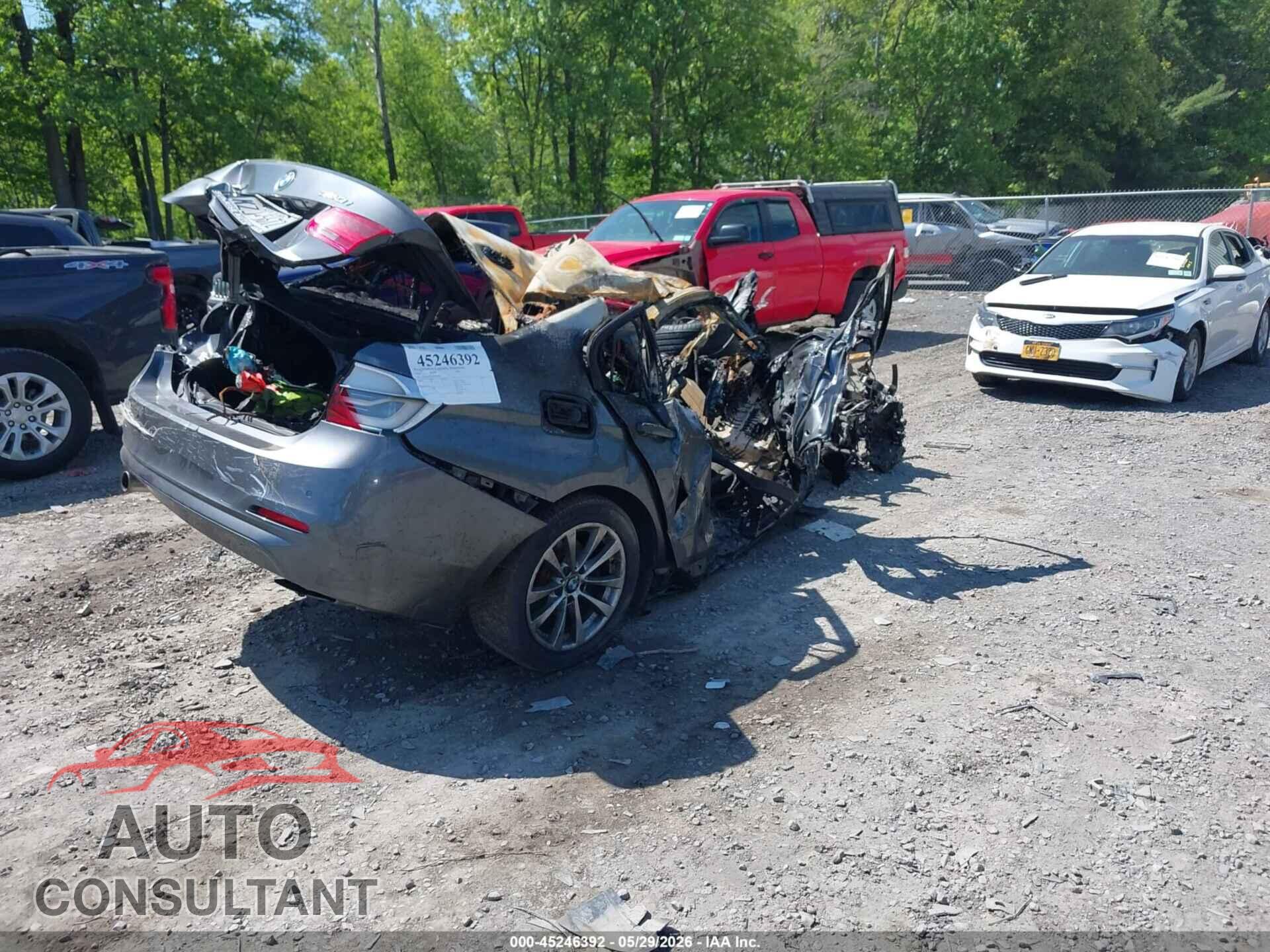 BMW 320I 2016 - WBA8A3C54GK689285