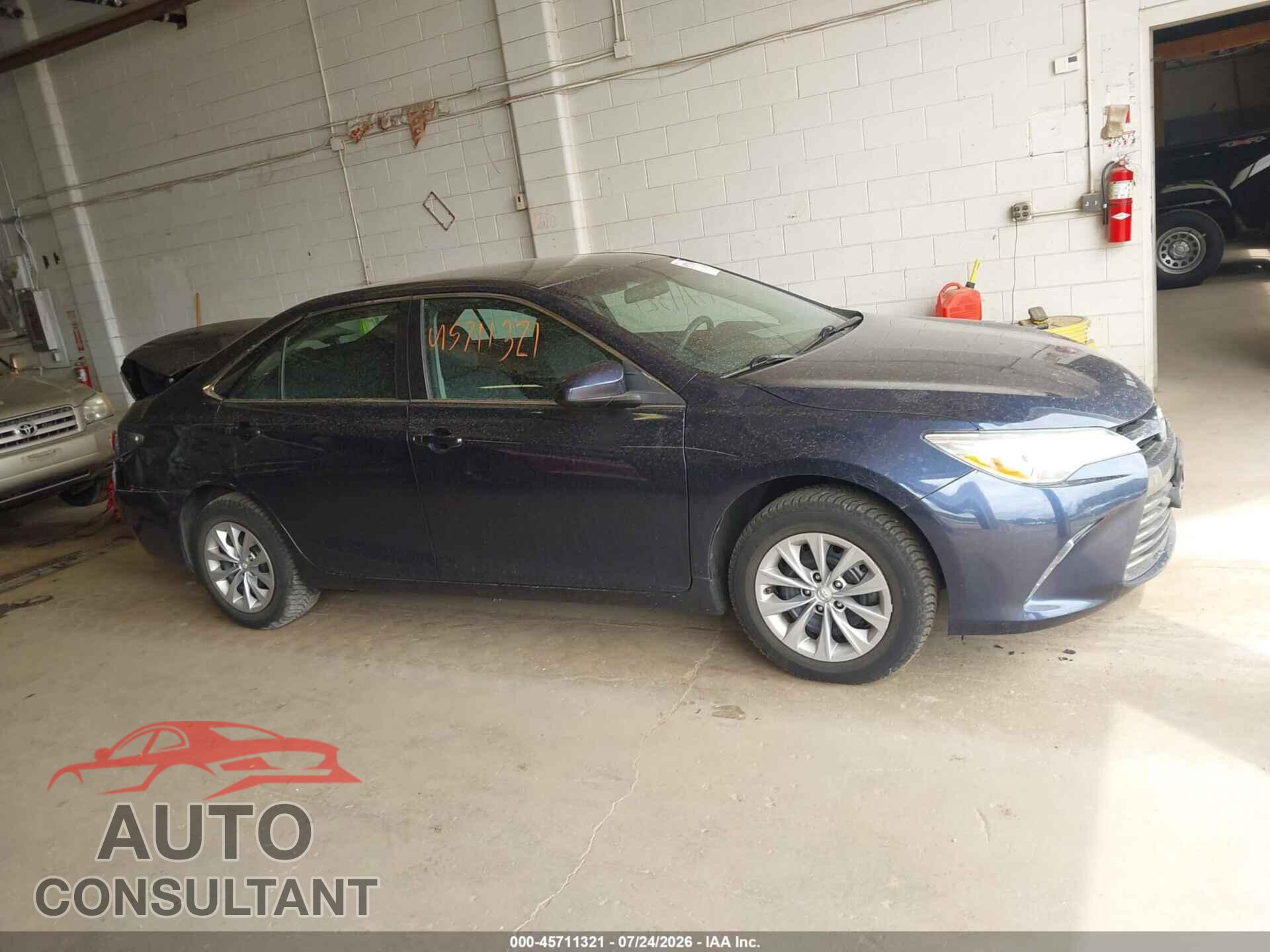 TOYOTA CAMRY 2017 - 4T1BF1FK5HU803473
