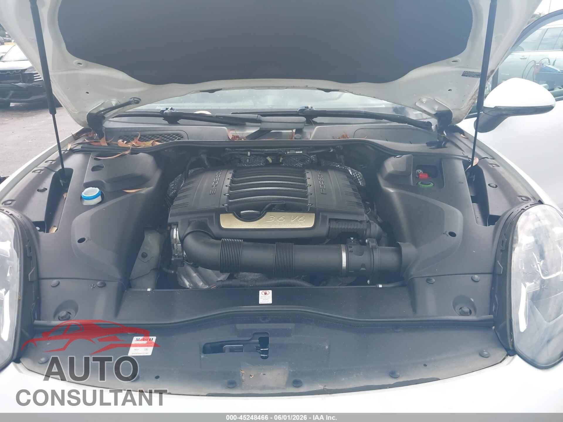 PORSCHE CAYENNE 2017 - WP1AA2A29HKA82869