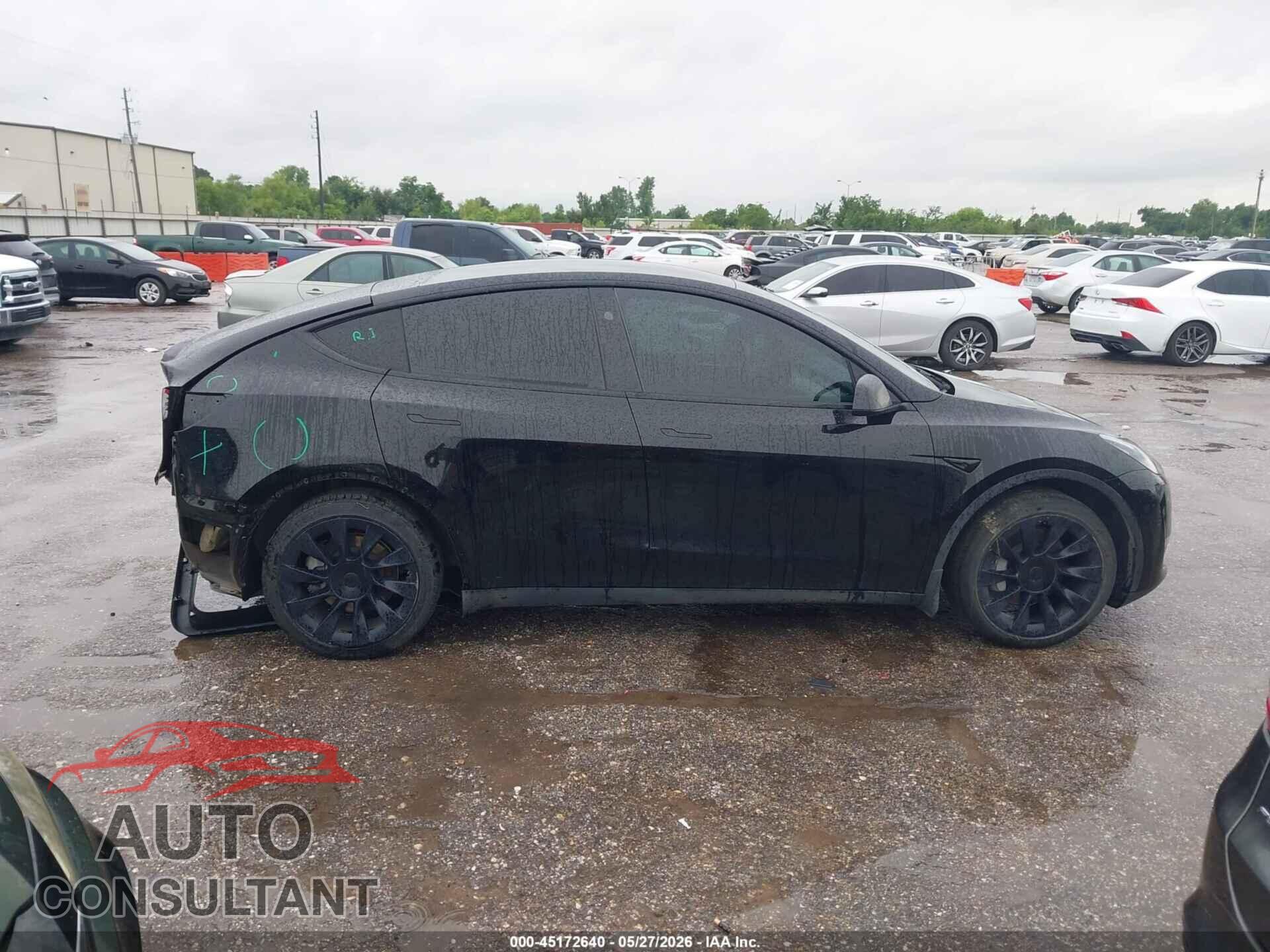 TESLA MODEL Y 2024 - 7SAYGDED7RF018529