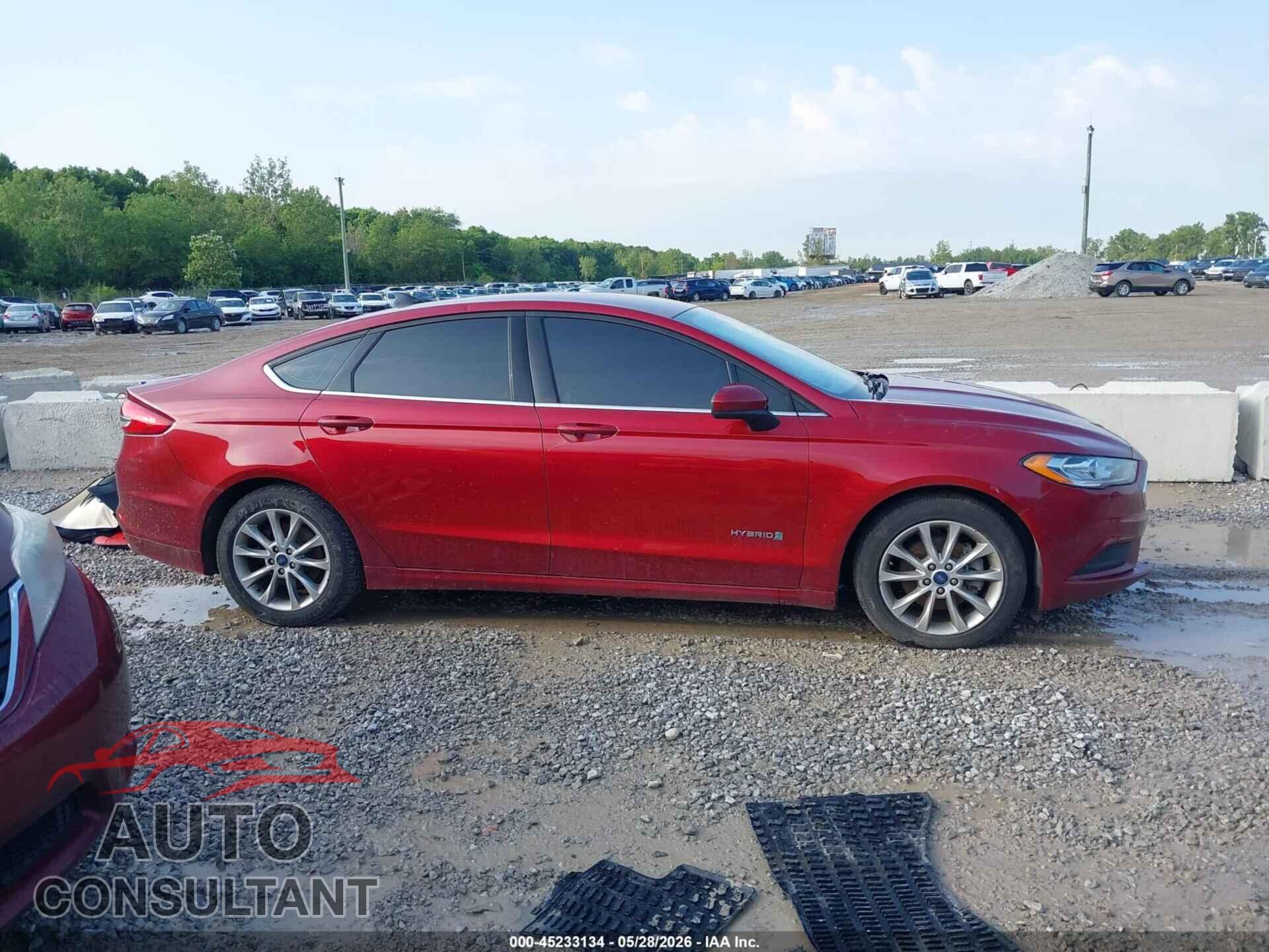 FORD FUSION HYBRID 2017 - 3FA6P0UU6HR309055