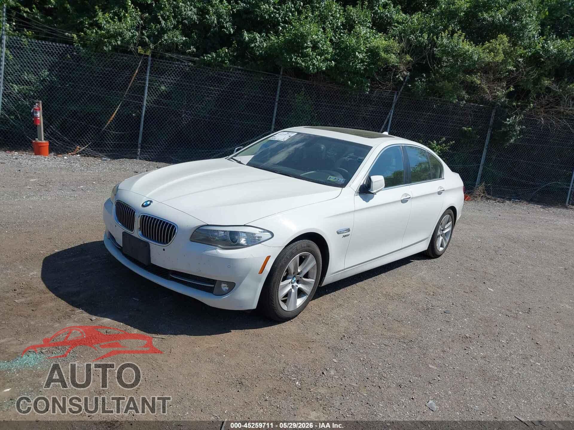 BMW 528I 2012 - WBAXH5C59CDW10890