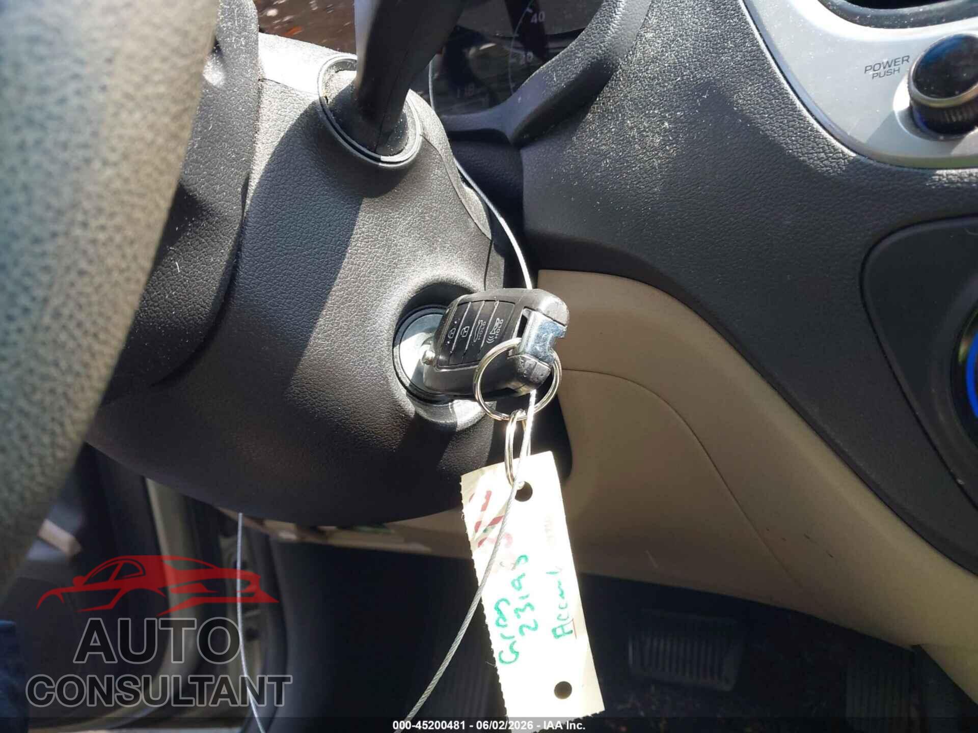 HYUNDAI ACCENT 2018 - 3KPC24A38JE018570