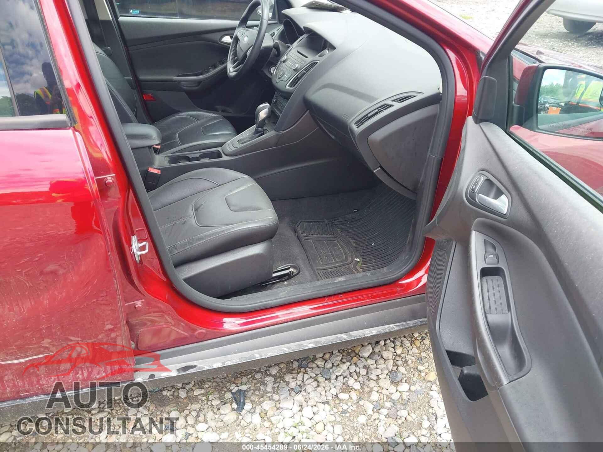 FORD FOCUS 2015 - 1FADP3F20FL346330